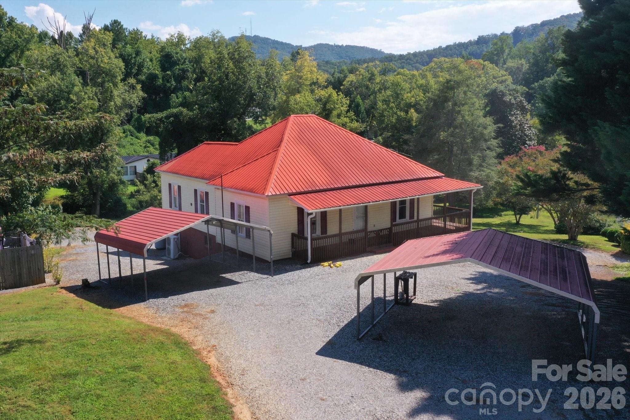 466 Miller Avenue Property Photo 40