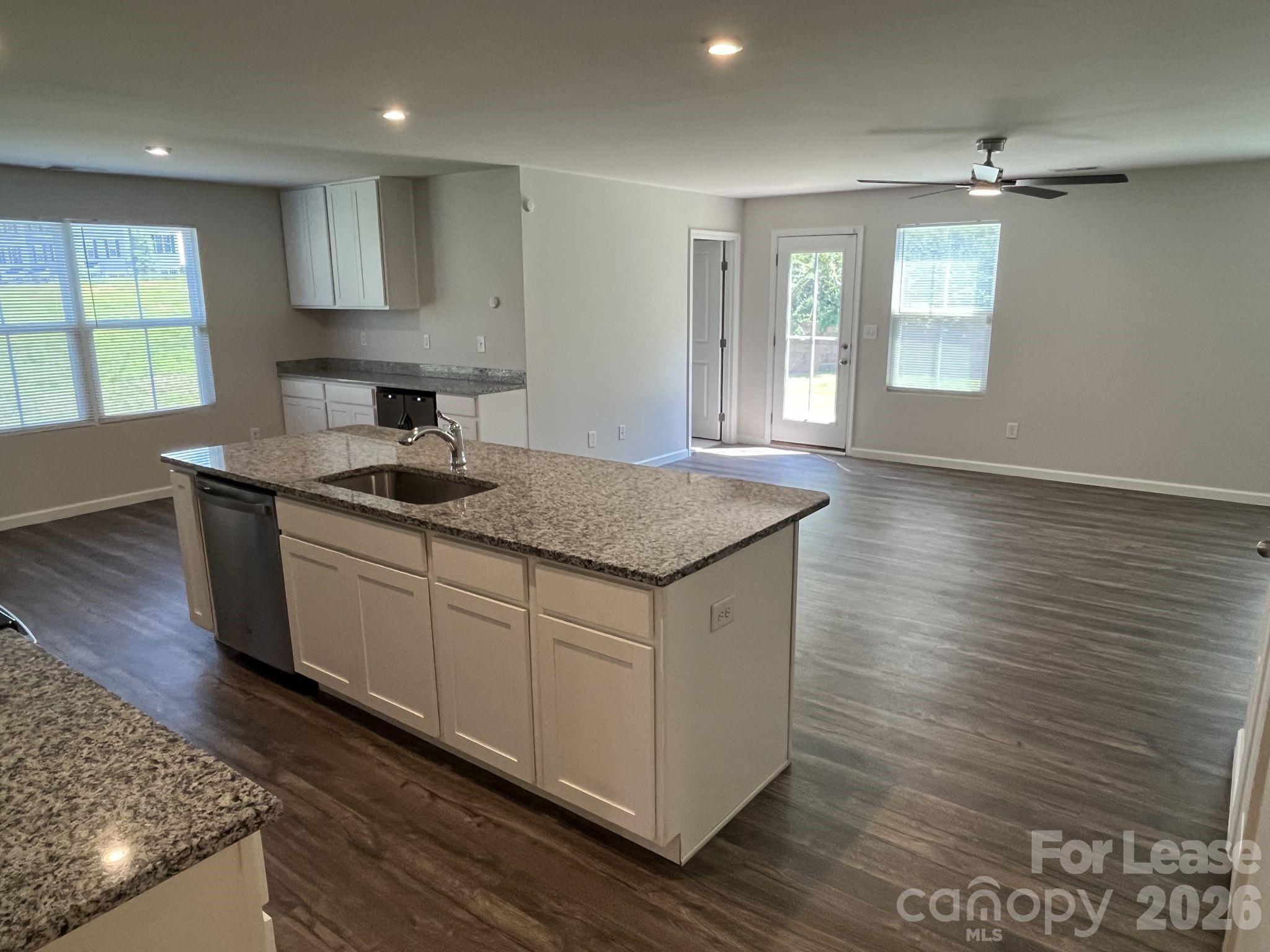 4320 Bowline Drive Property Photo 4