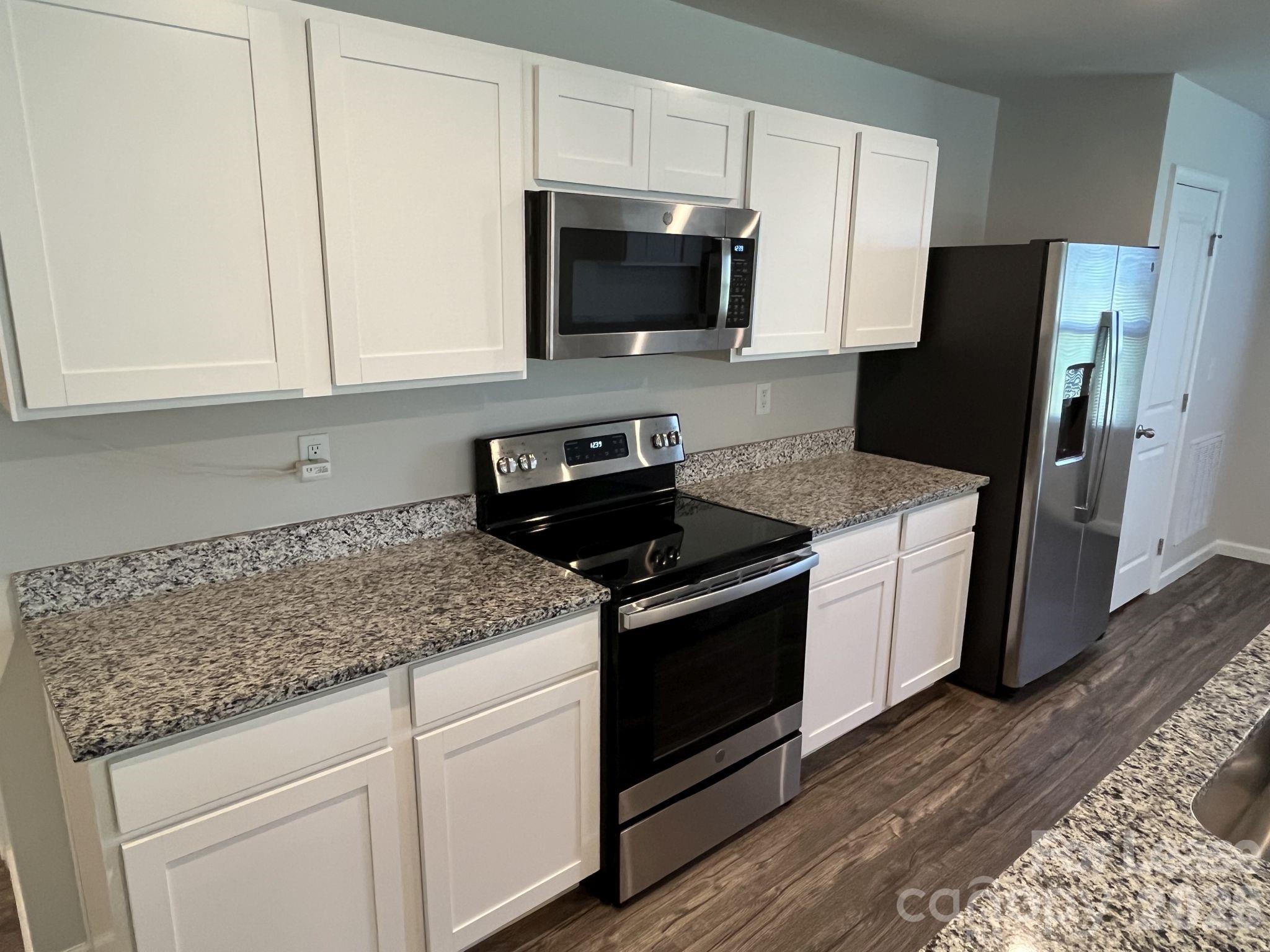 4320 Bowline Drive Property Photo 8
