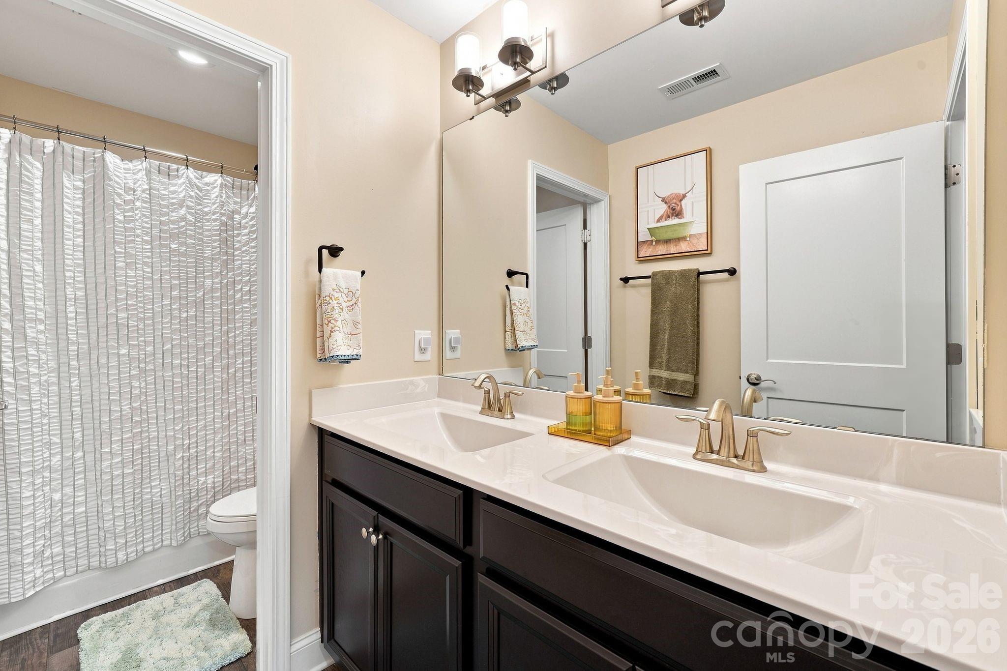 2902 Oakdale Road Property Photo 14