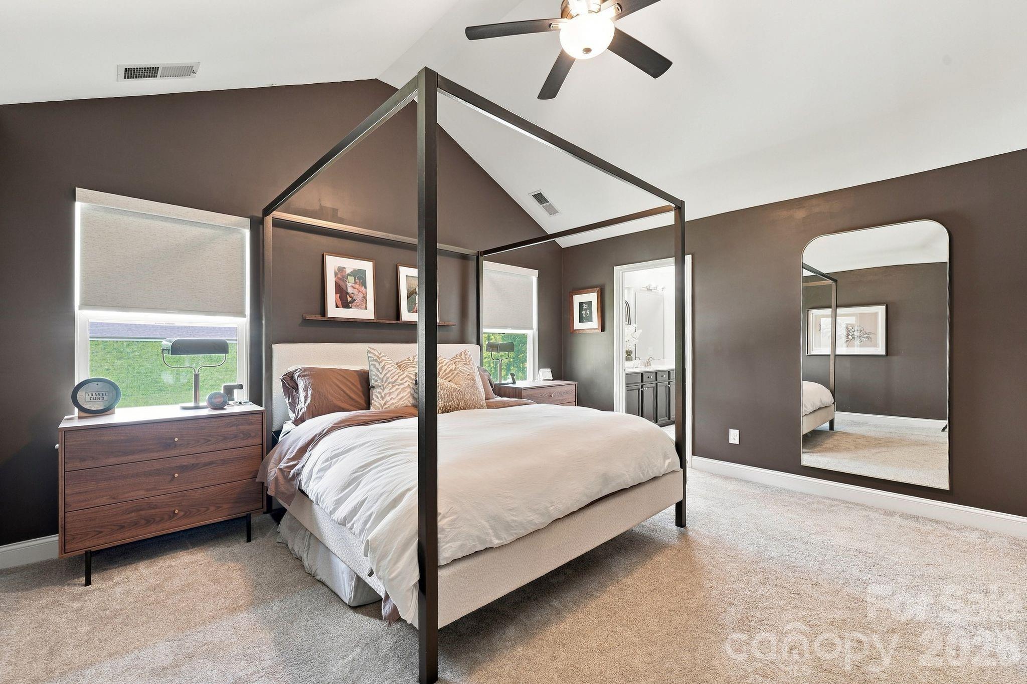 2902 Oakdale Road Property Photo 15