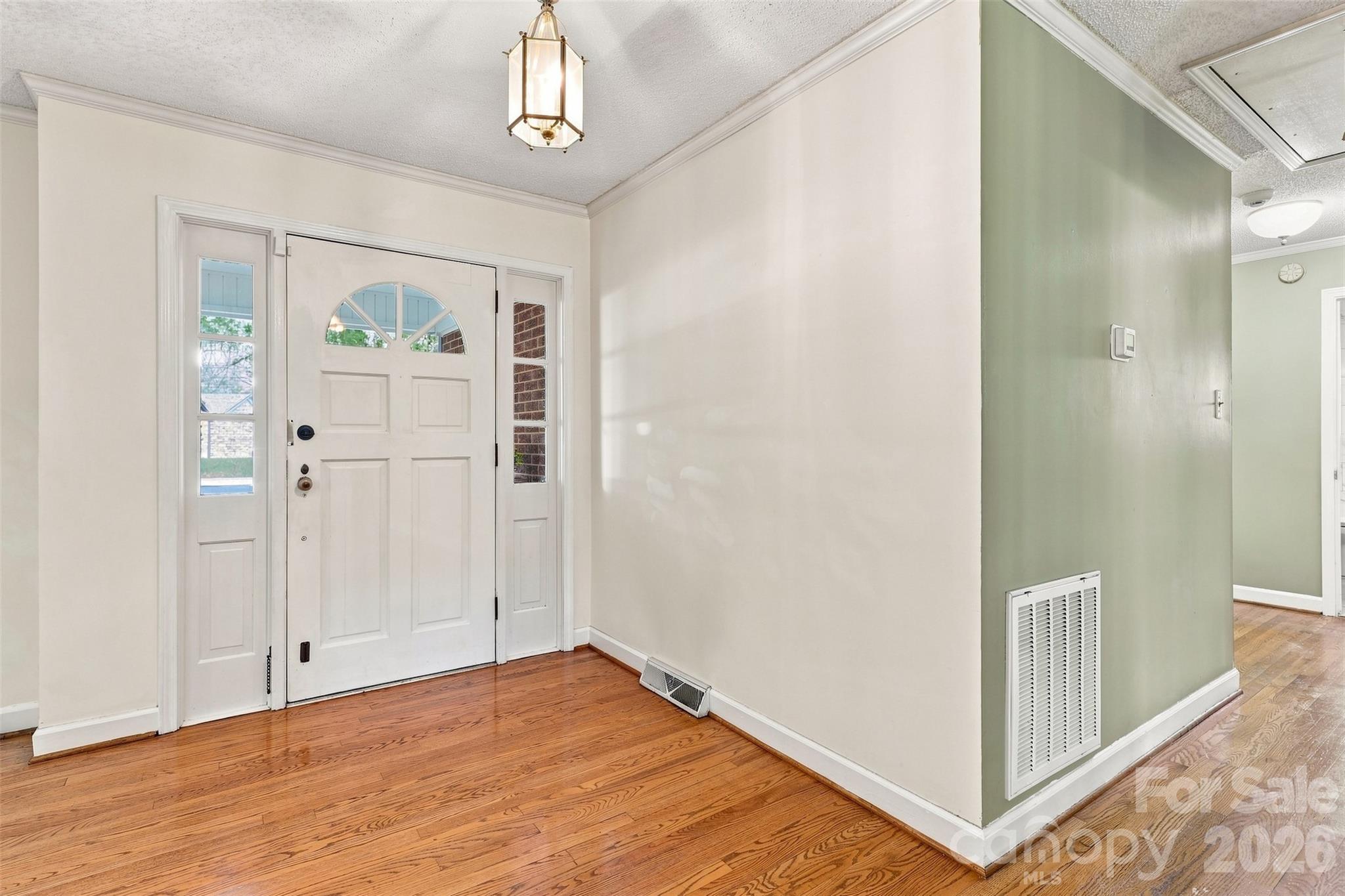 1464 Sullivan Street Property Photo 4
