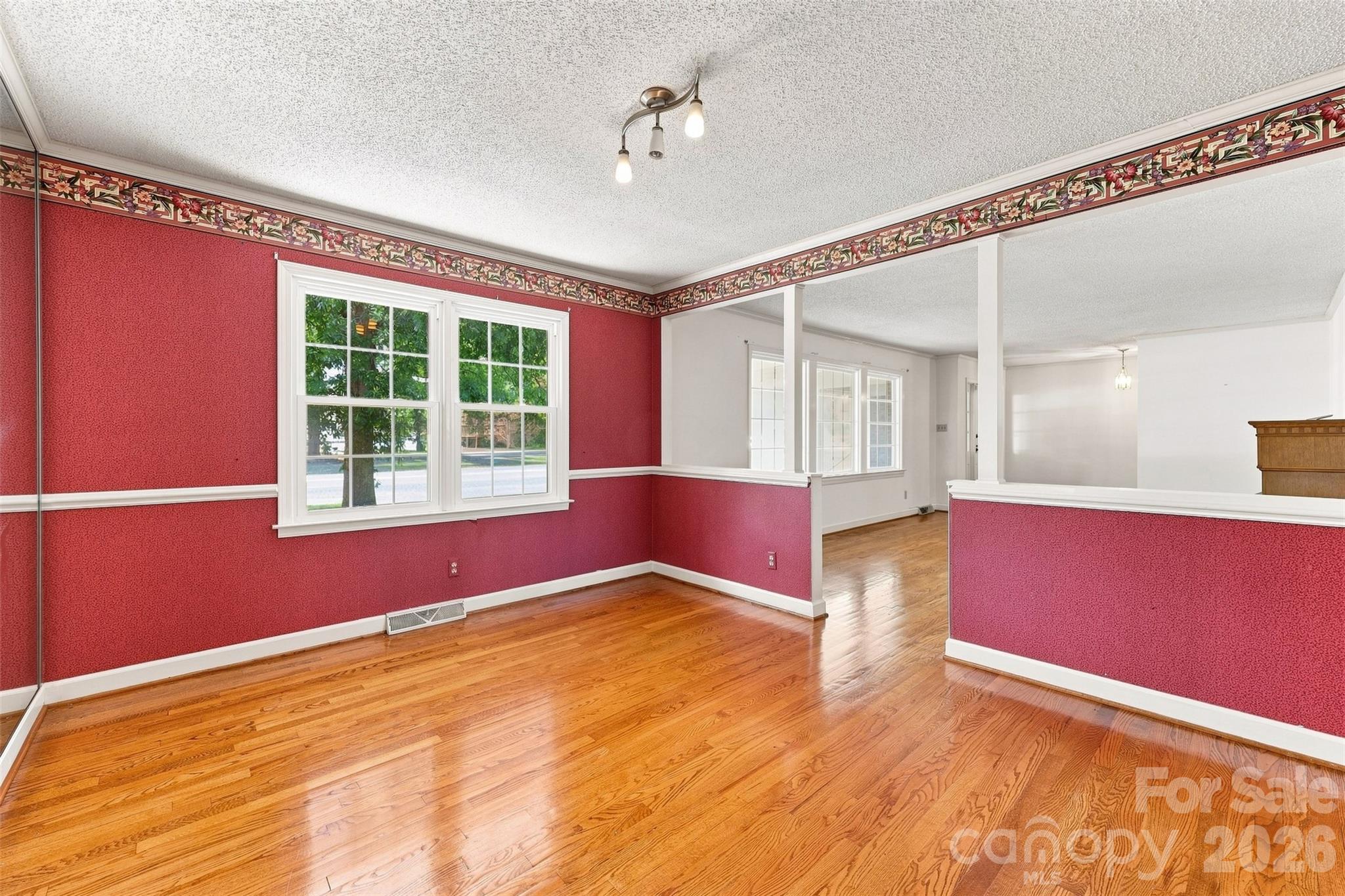 1464 Sullivan Street Property Photo 10