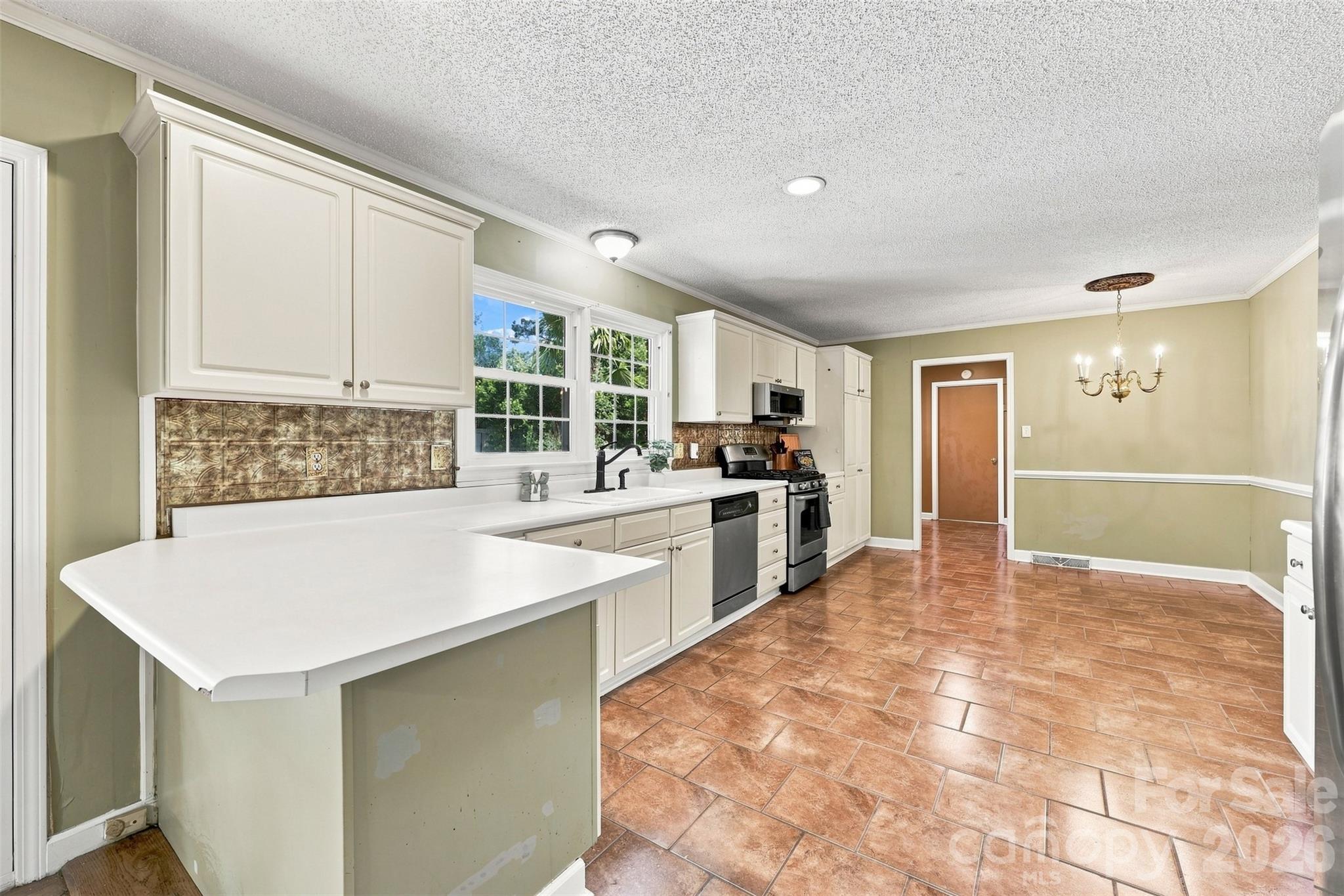 1464 Sullivan Street Property Photo 12