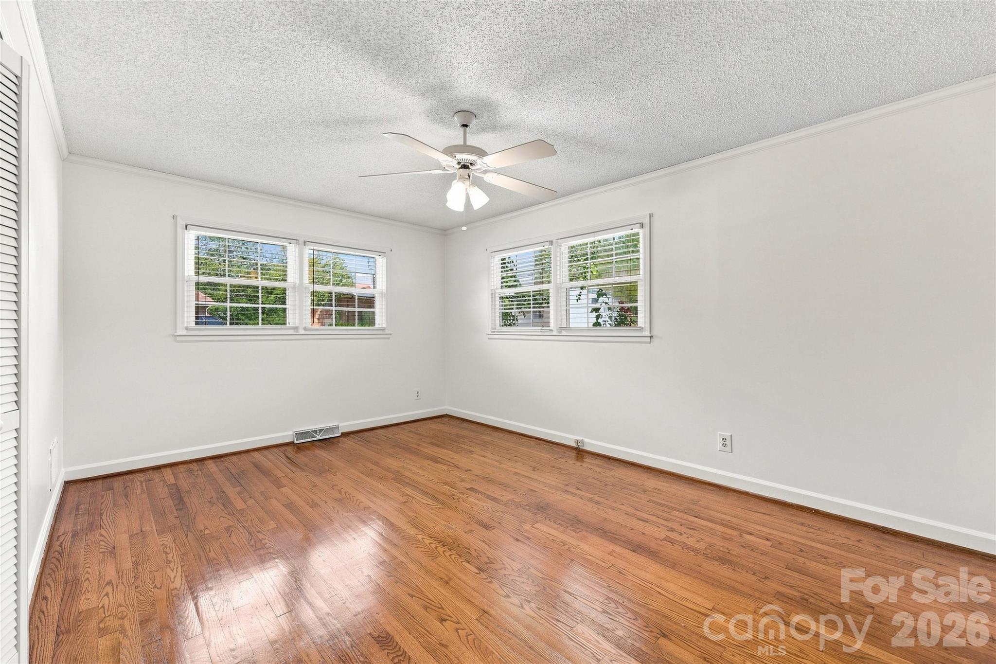 1464 Sullivan Street Property Photo 21