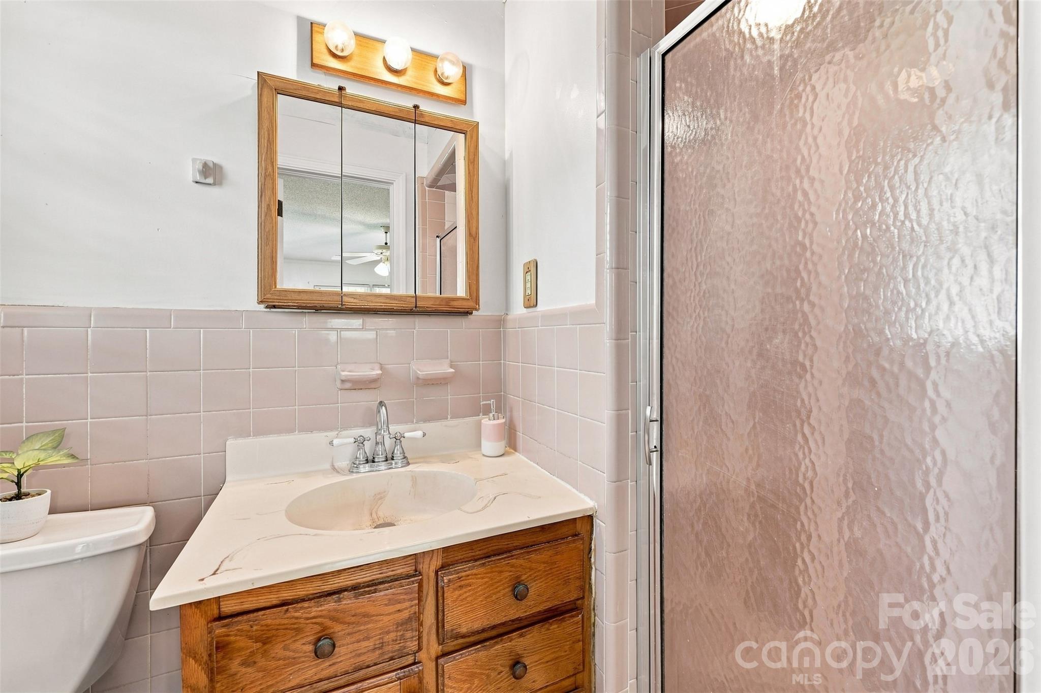 1464 Sullivan Street Property Photo 22