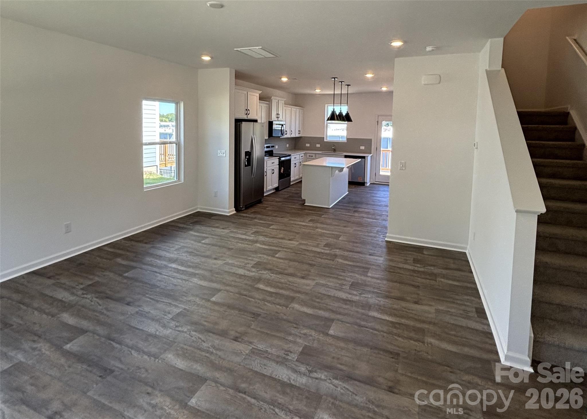 335 Cliffwood Street 21 A Property Photo 2