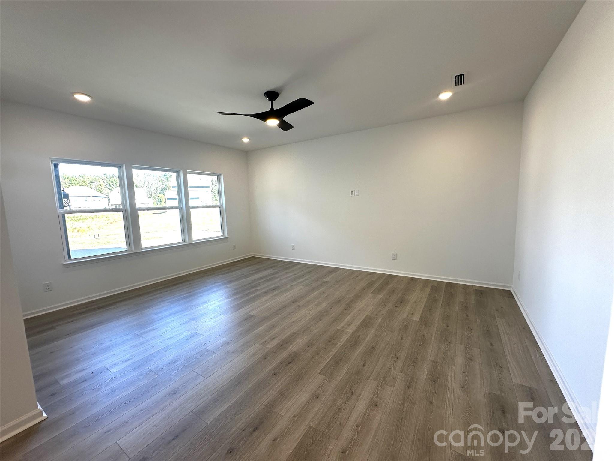 1360 Tappan Avenue 184 Property Photo 5