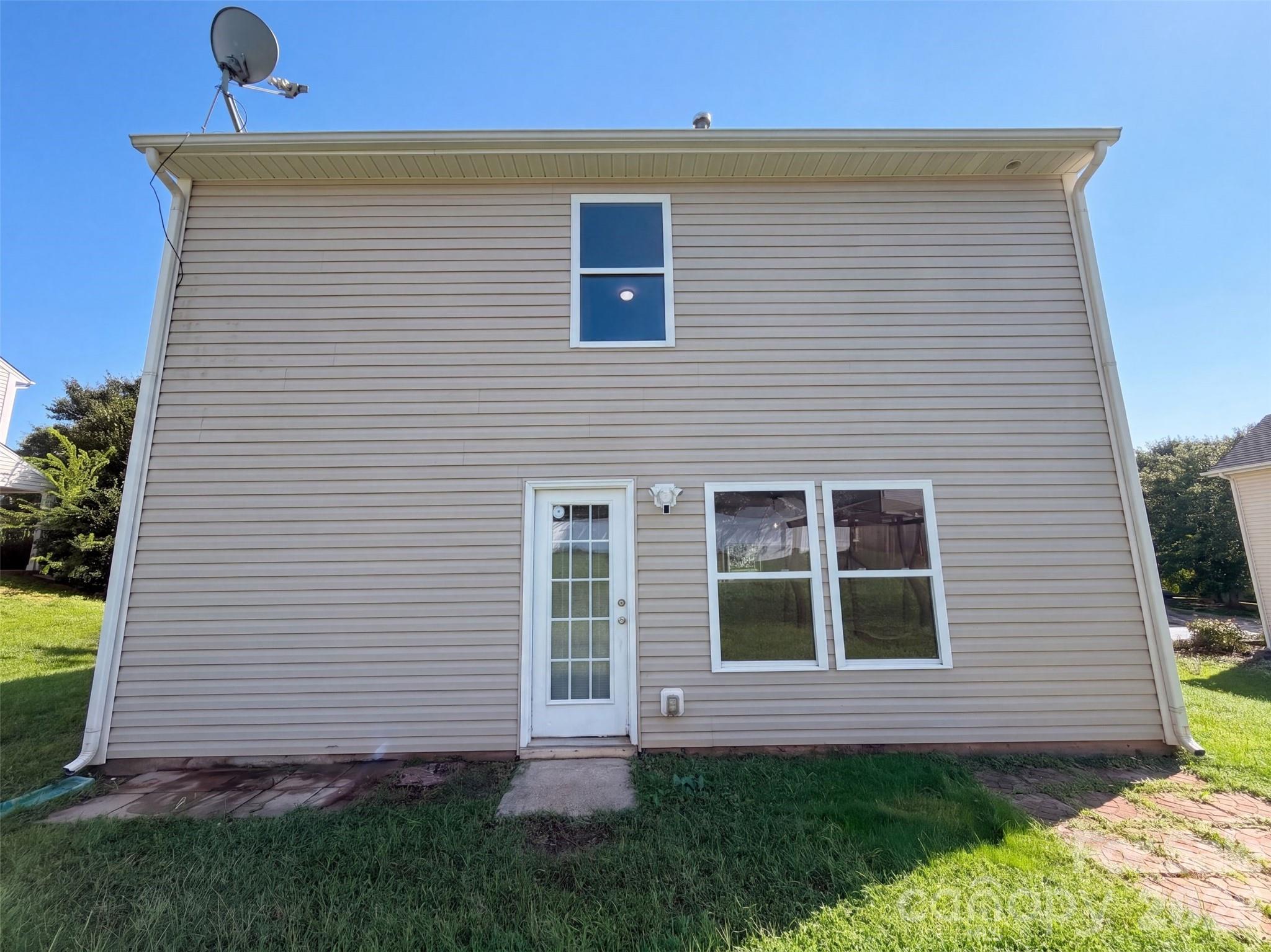 164 Altondale Drive Property Photo 5