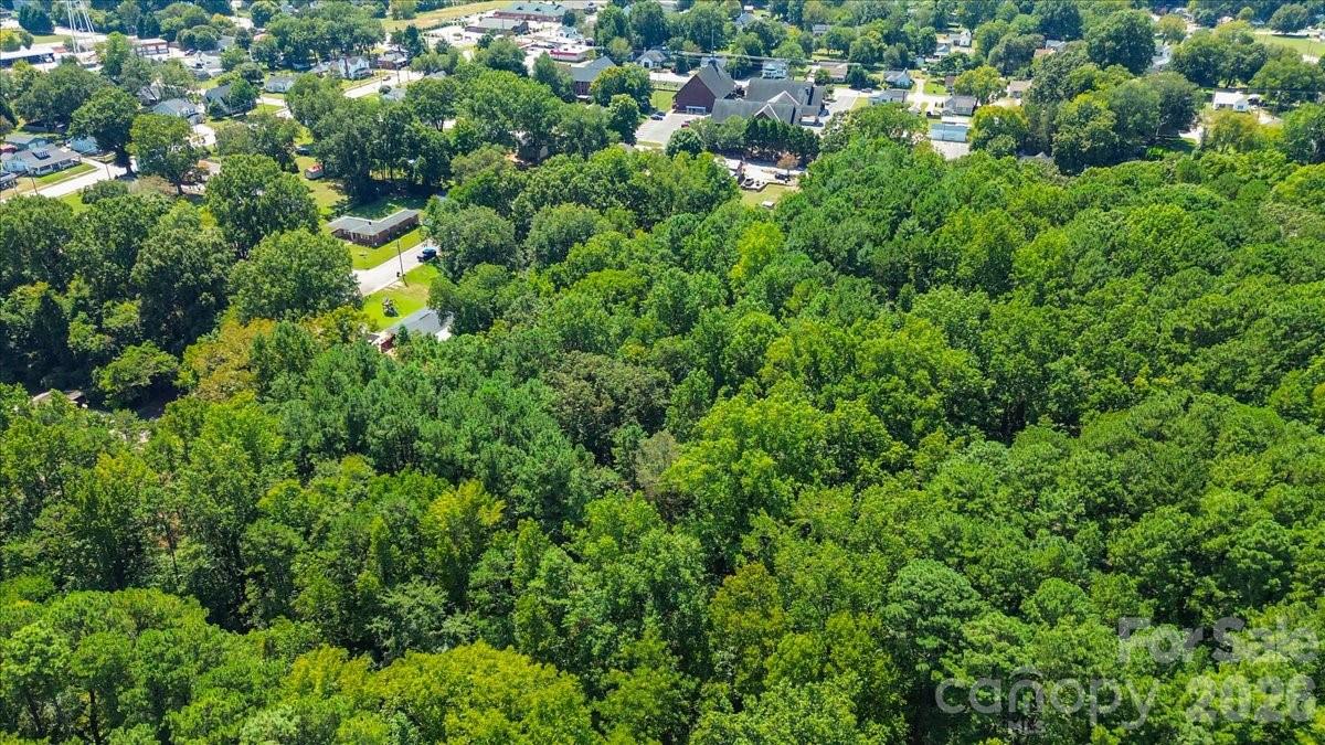 809 Miller Street Property Photo 4