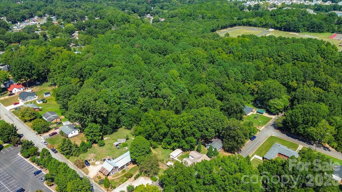 809 Miller Street Property Photo 7
