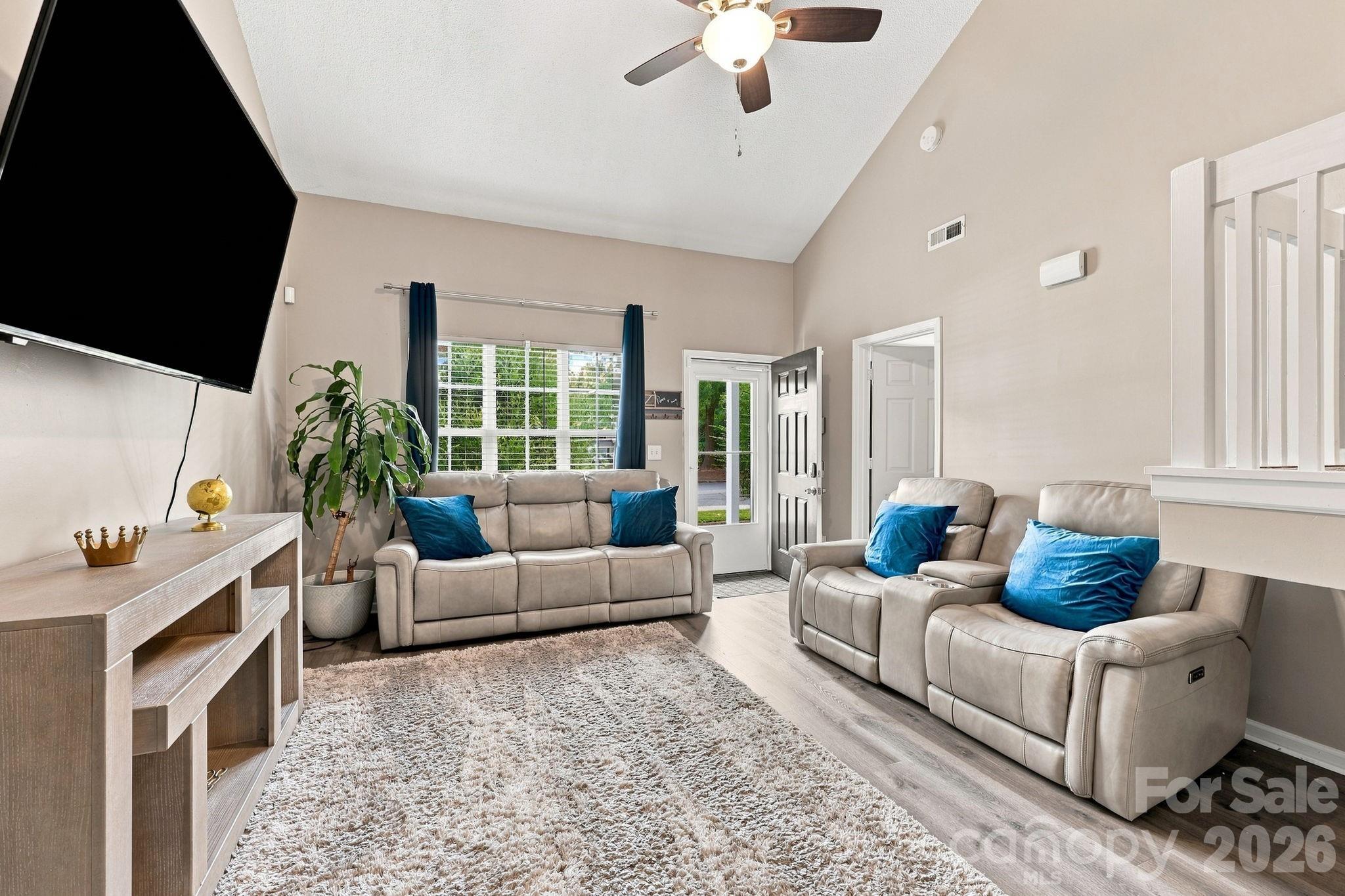 2826 Mayer House Court Property Photo 4