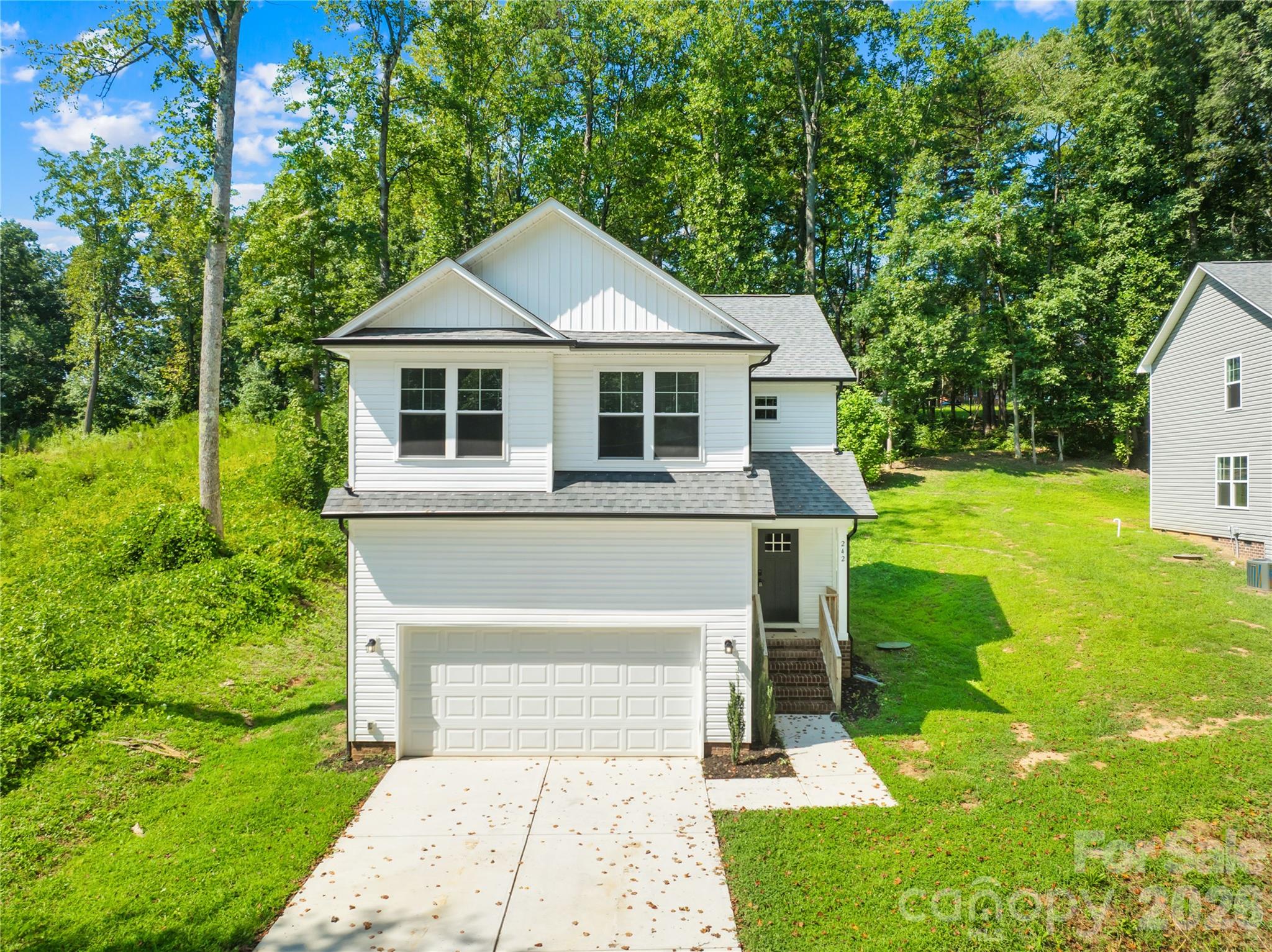 242 Valleybrook Lane Property Photo 1