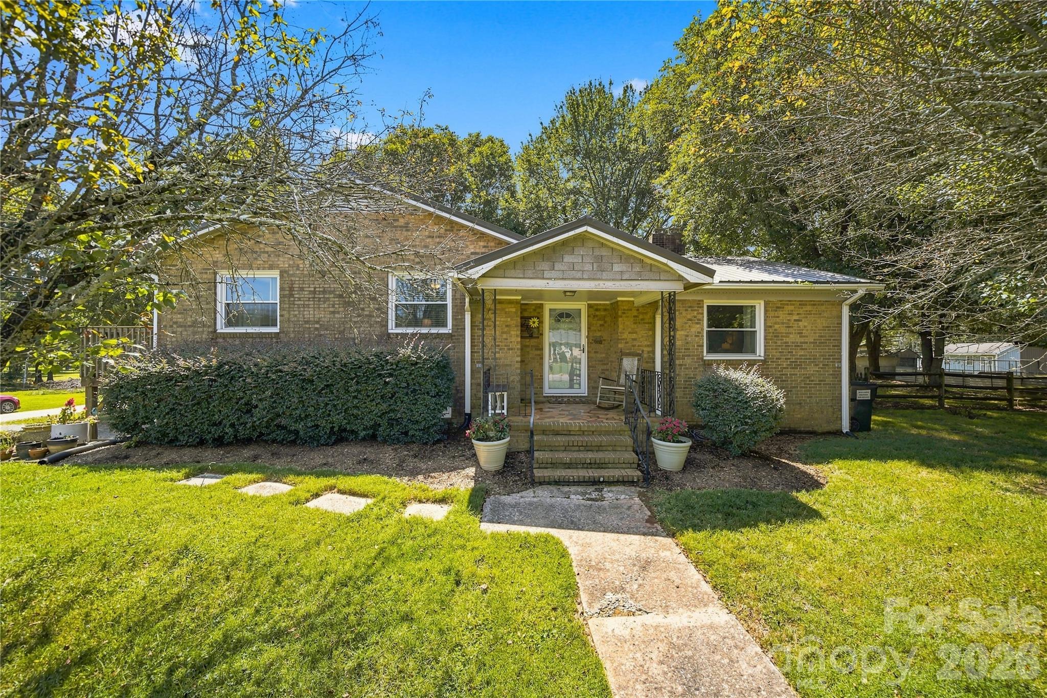 7704 Otts Circle Property Photo 1