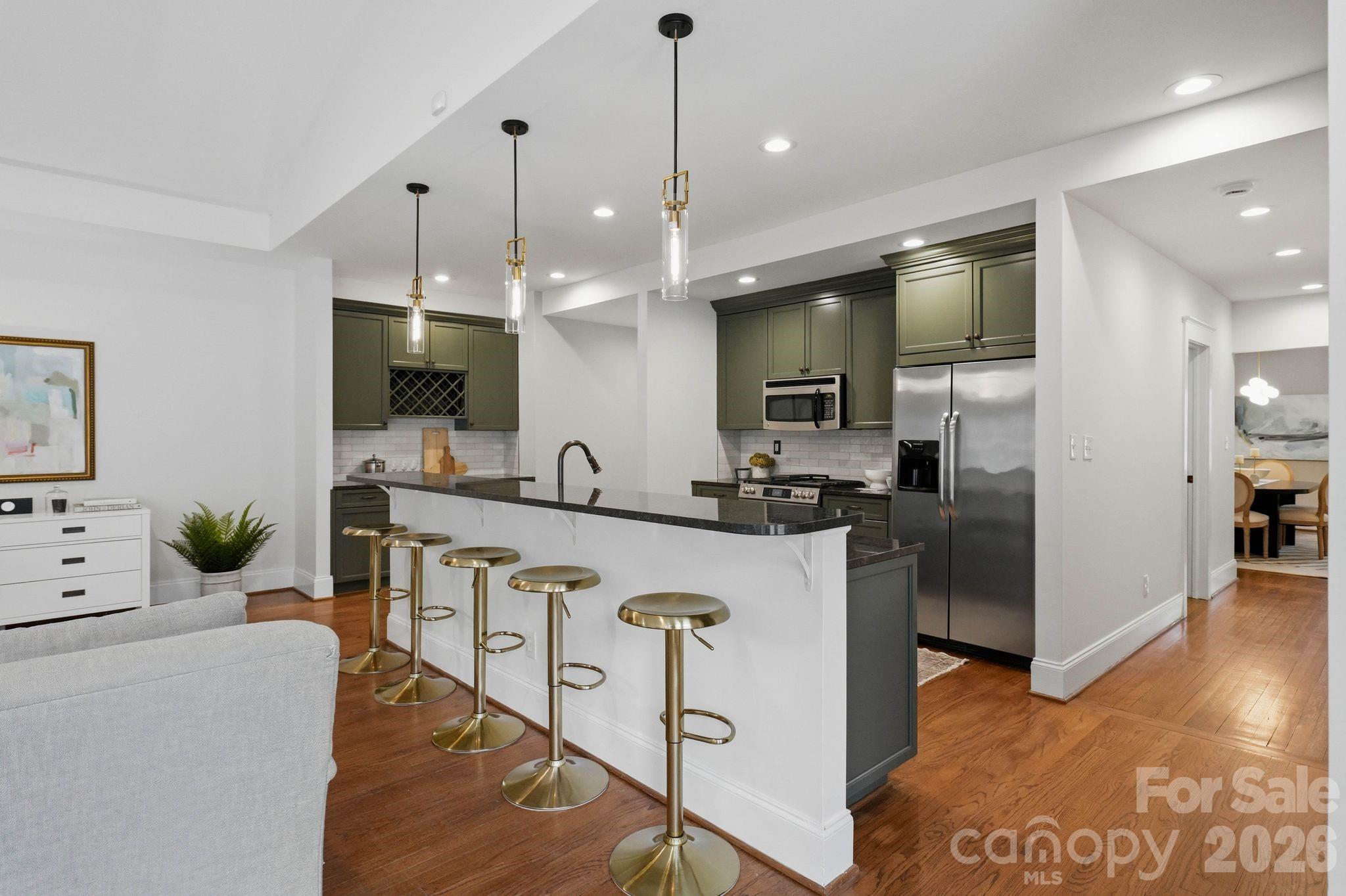 1815 Dearmon Drive Property Photo 13