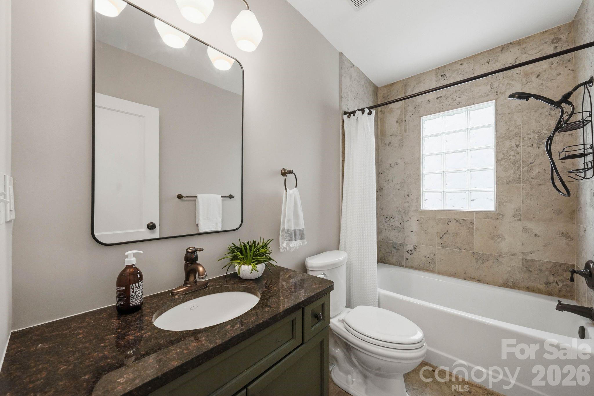 1815 Dearmon Drive Property Photo 24