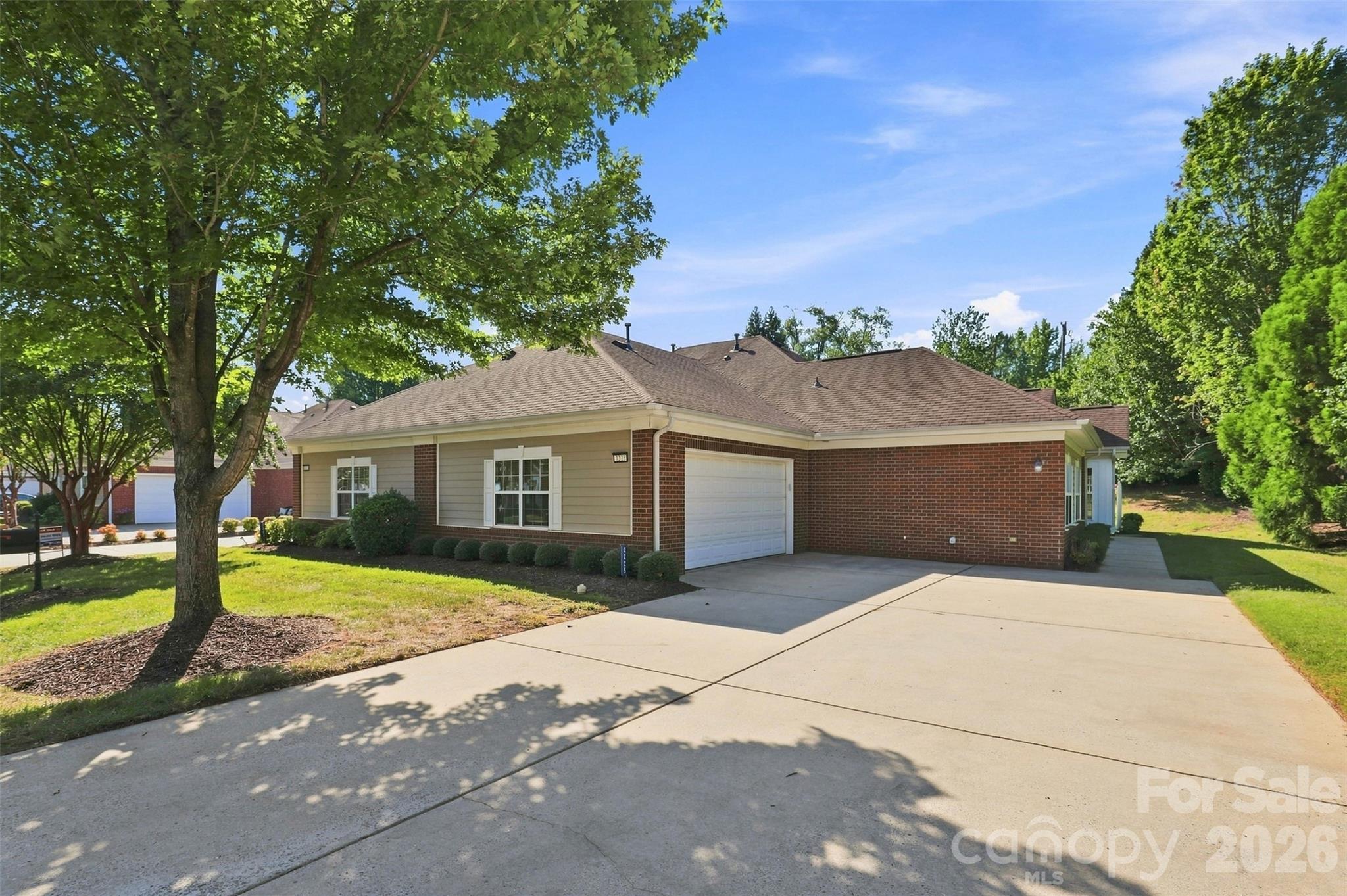 3225 Abbey Walk Lane Property Photo 1