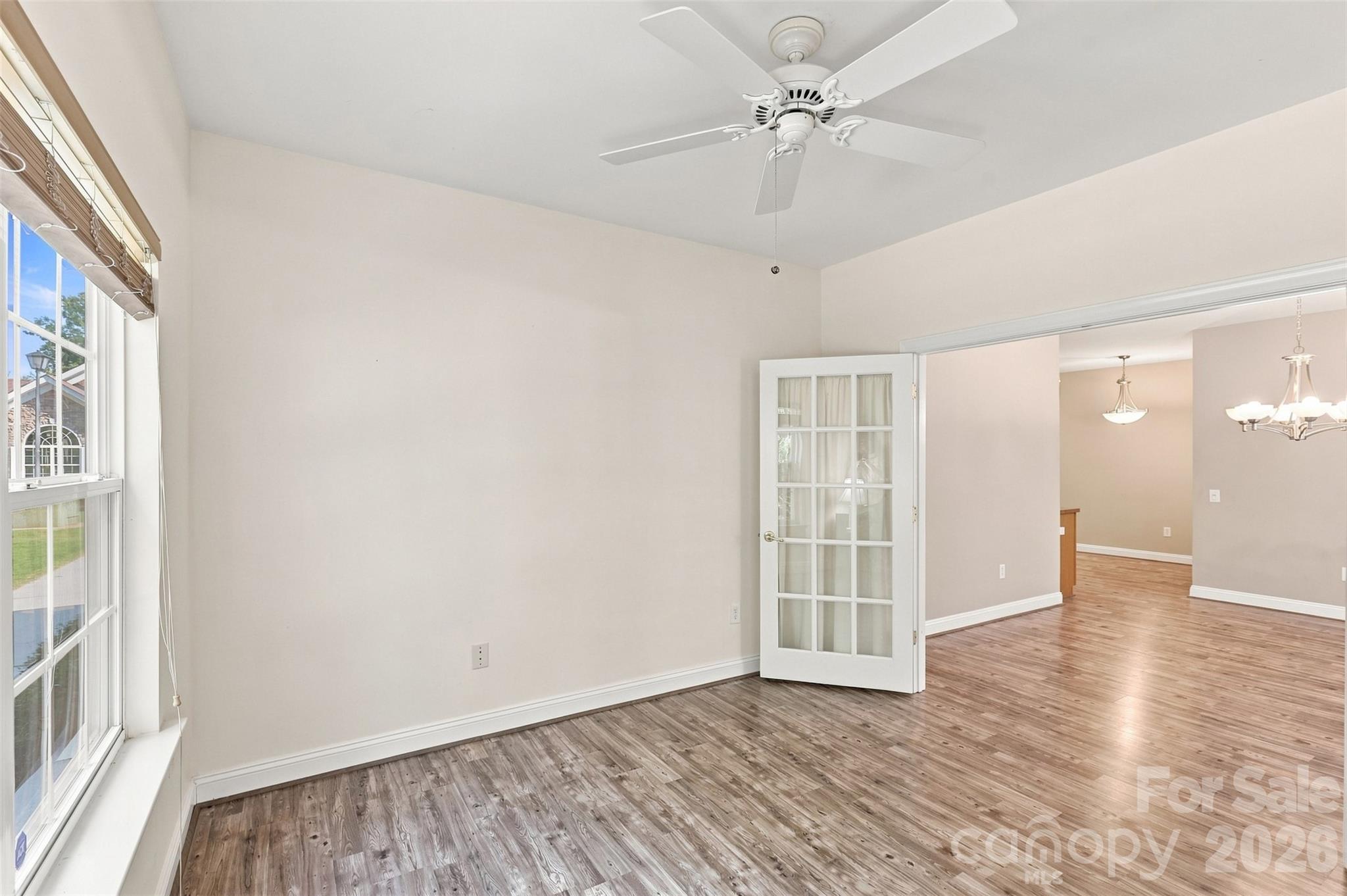 3225 Abbey Walk Lane Property Photo 8