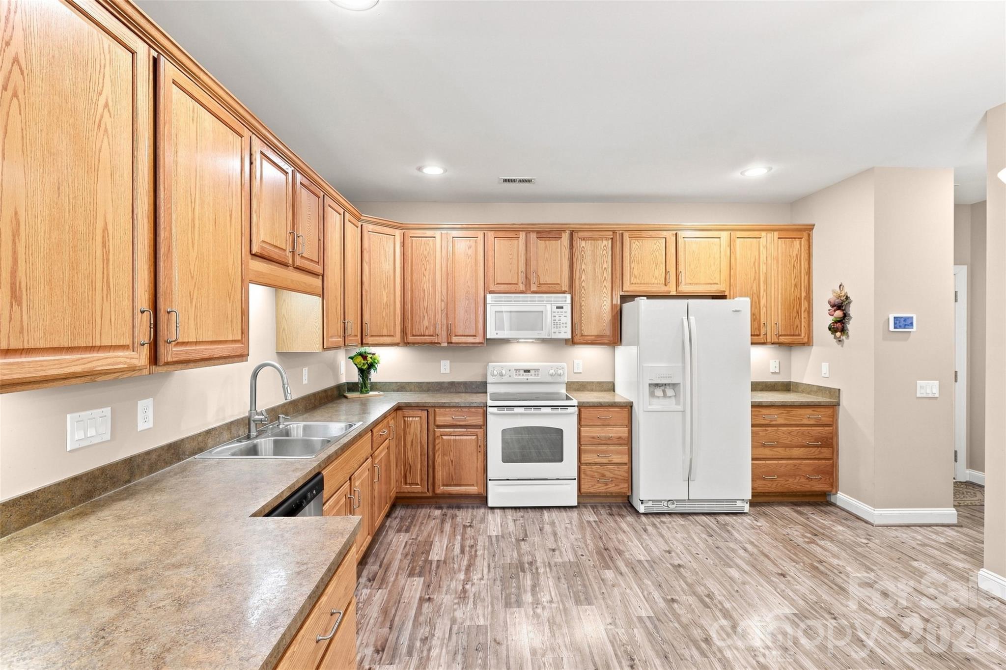 3225 Abbey Walk Lane Property Photo 15