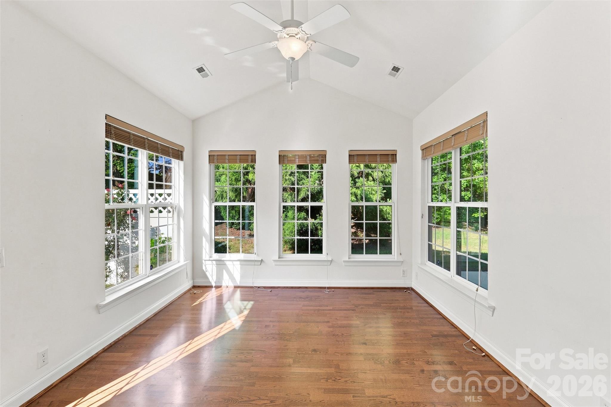 3225 Abbey Walk Lane Property Photo 18