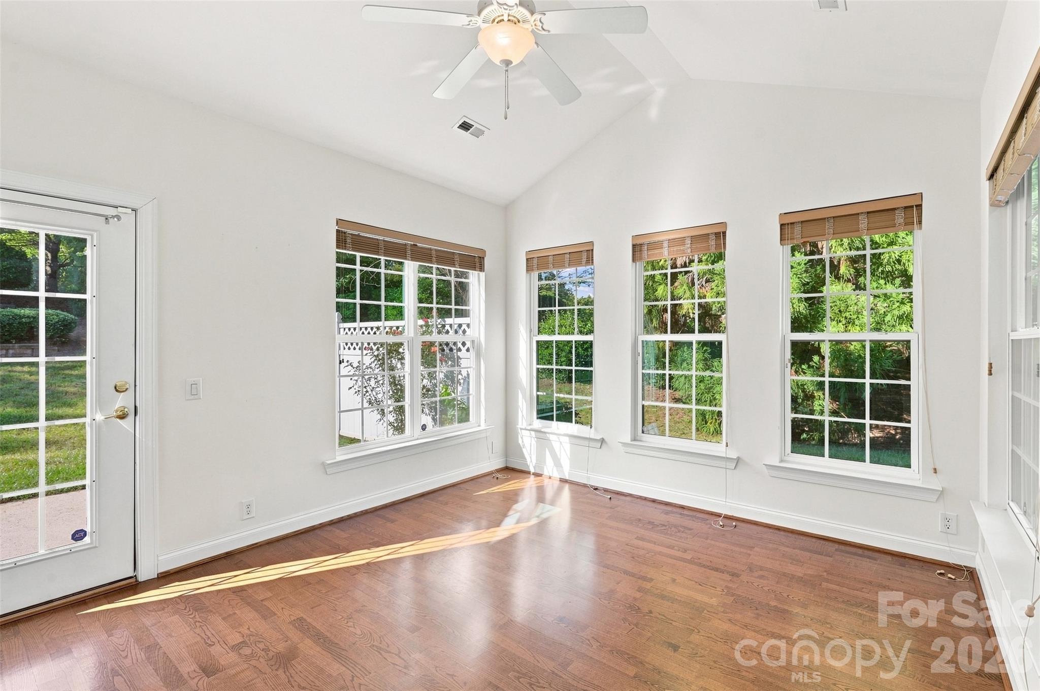 3225 Abbey Walk Lane Property Photo 19