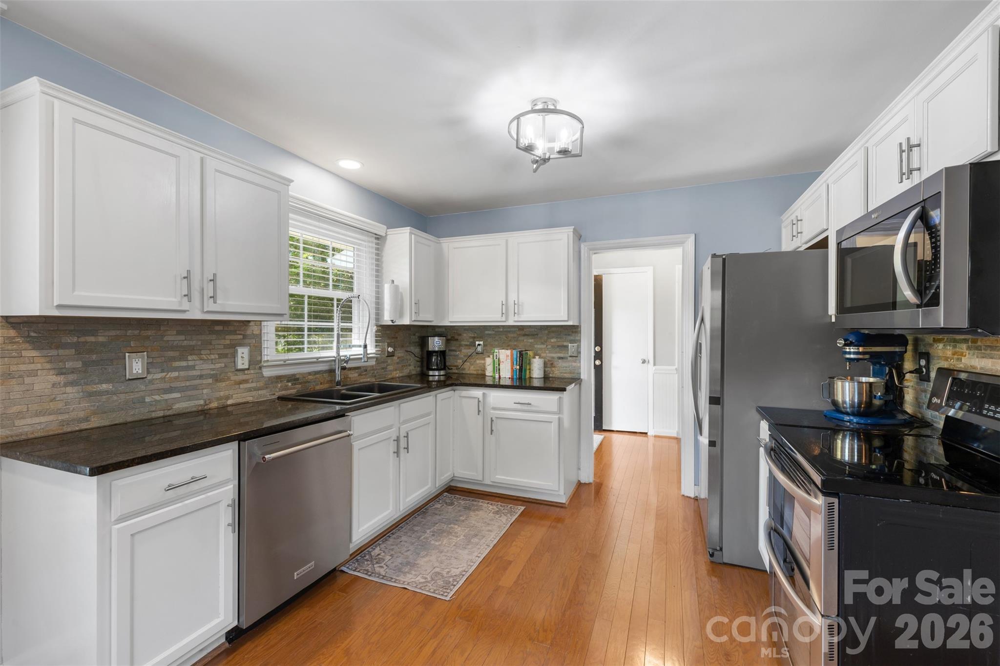 11714 Painted Tree Road Property Photo 9