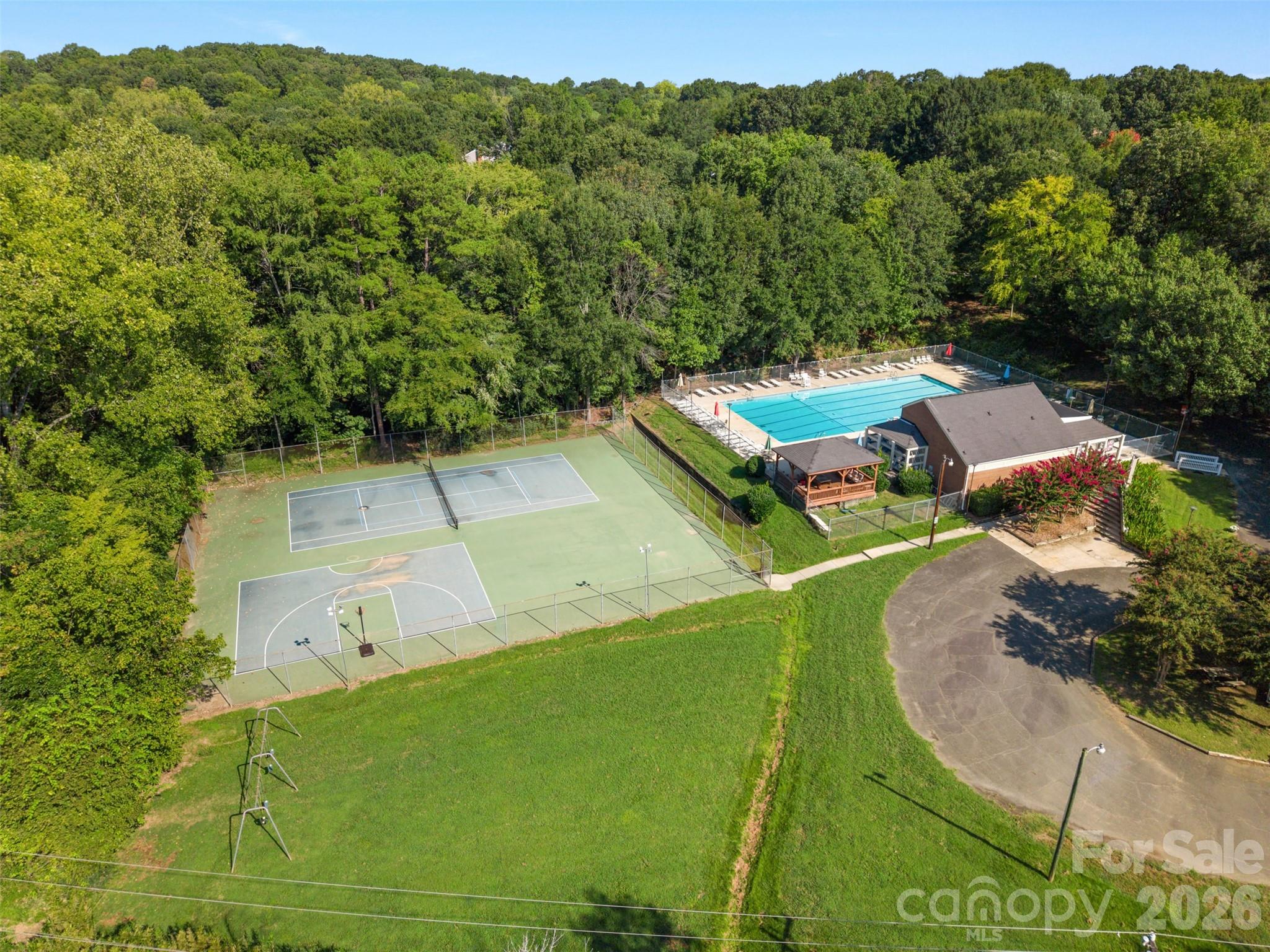 11714 Painted Tree Road Property Photo 32