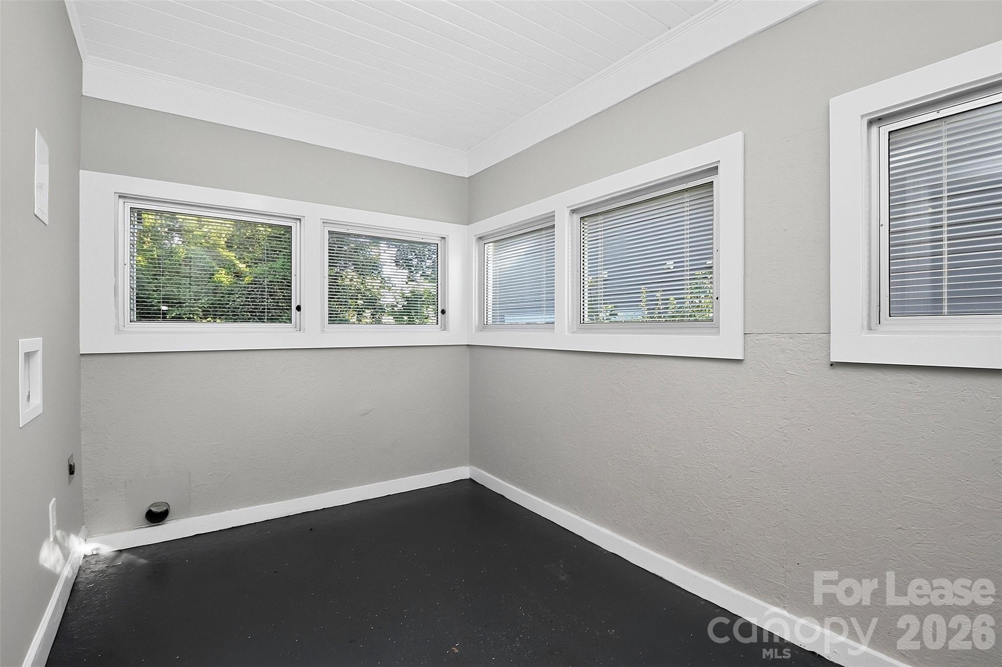 148 Smallwood Place Property Photo 2
