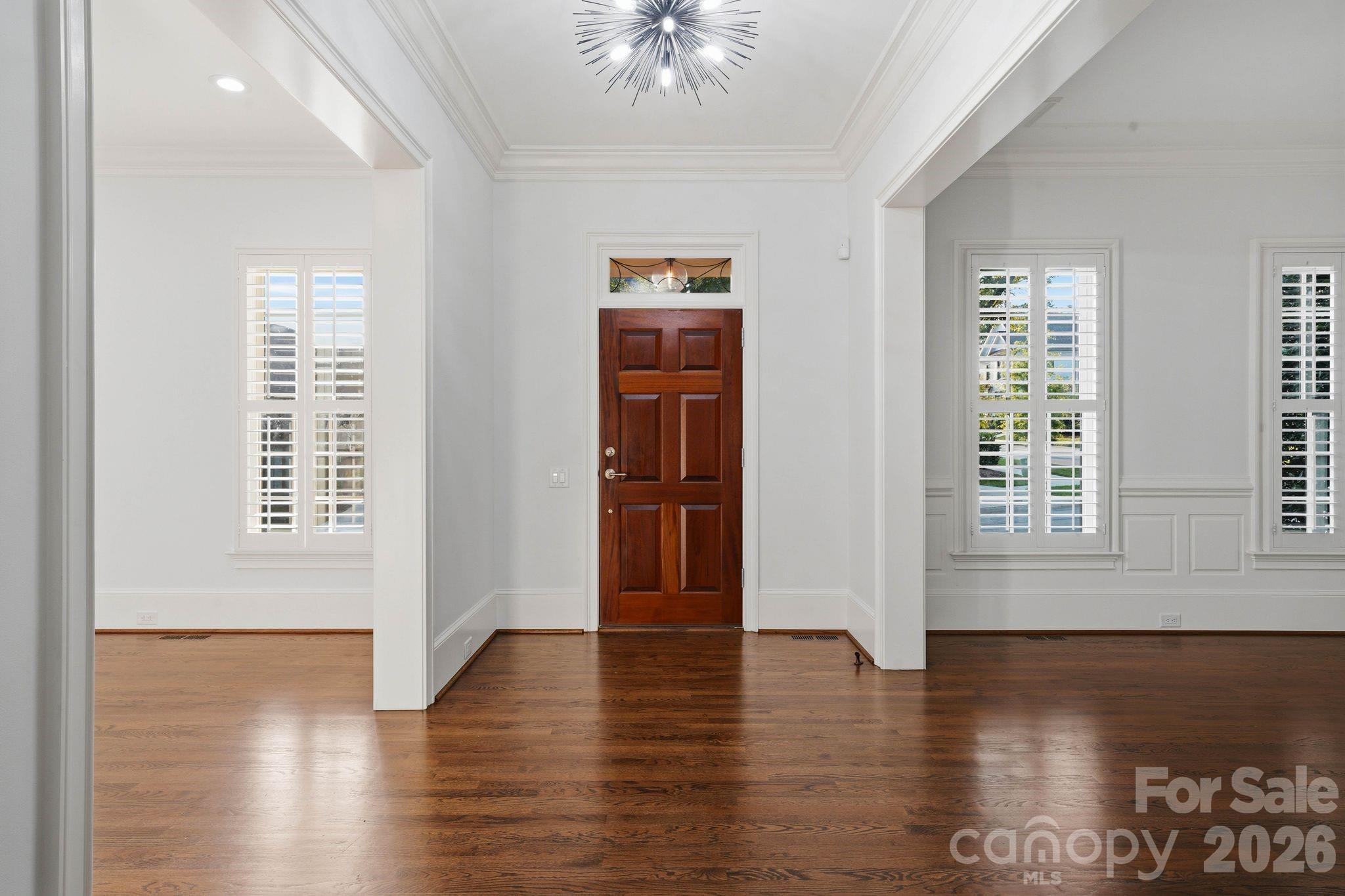 9414 Heydon Hall Circle Property Photo 4