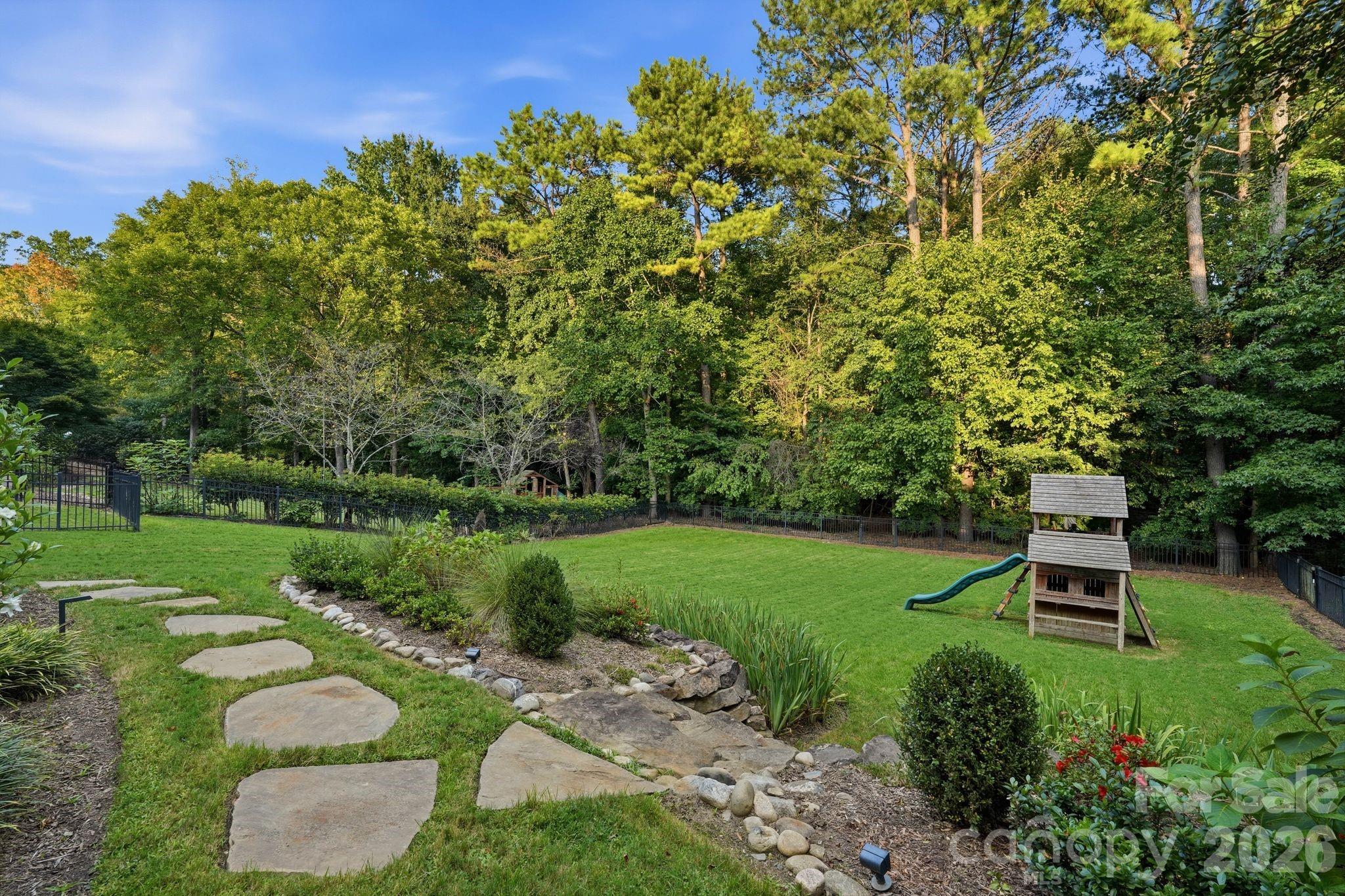9414 Heydon Hall Circle Property Photo 48
