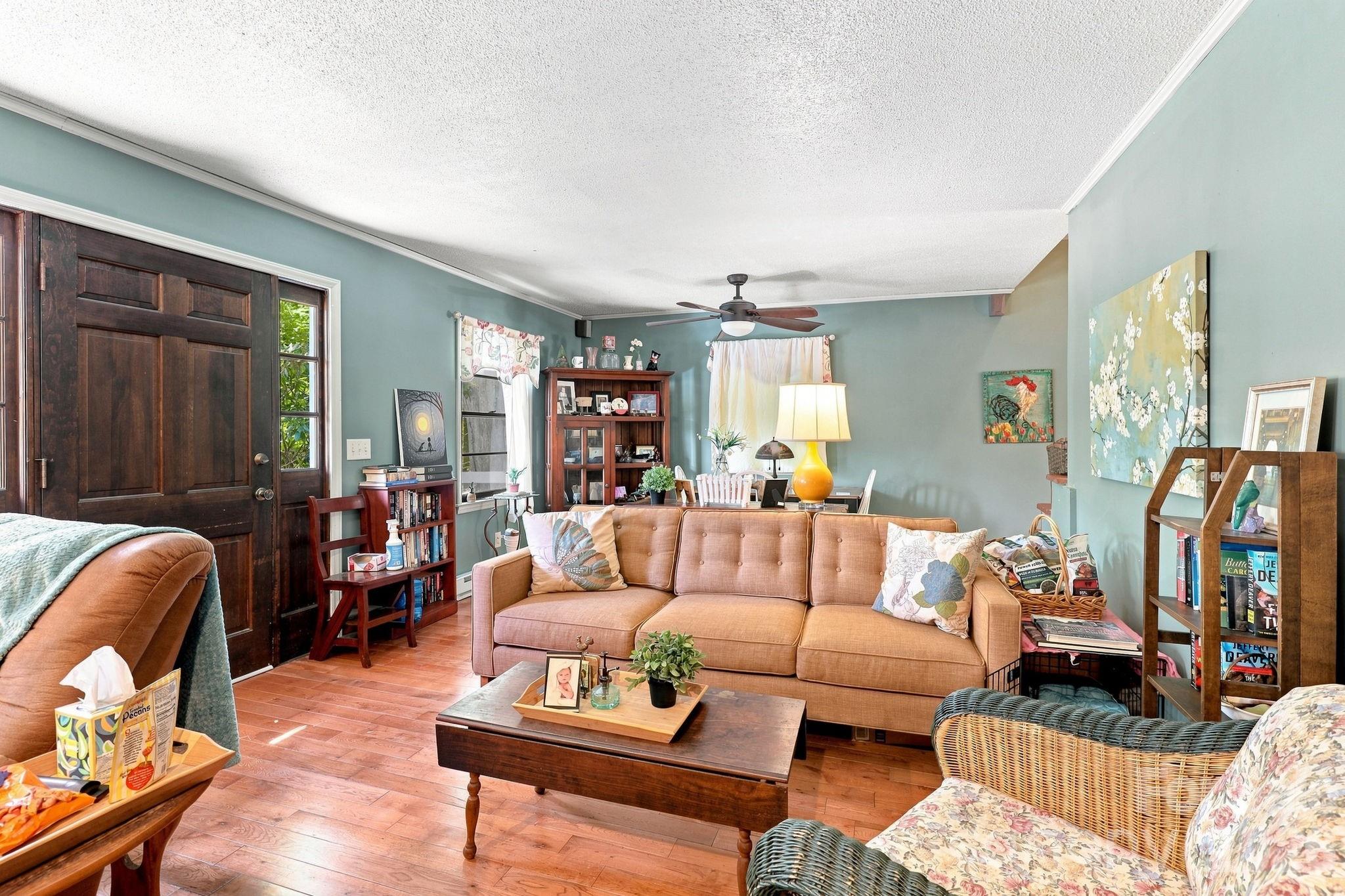 922 Goose Hollow Road Property Photo 4