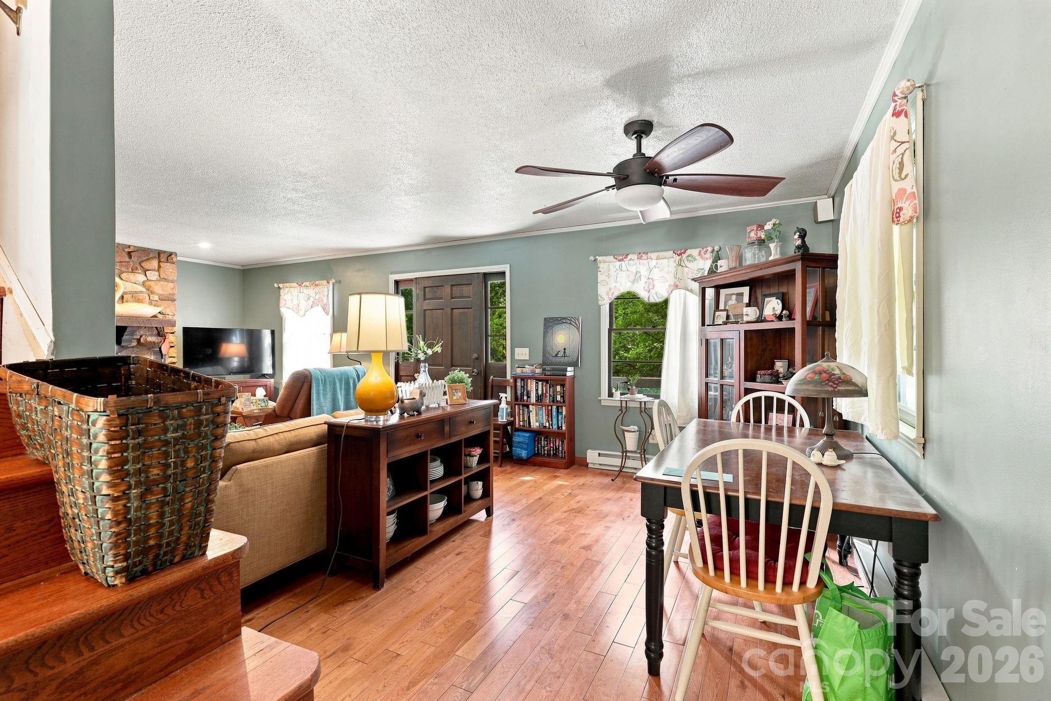 922 Goose Hollow Road Property Photo 8