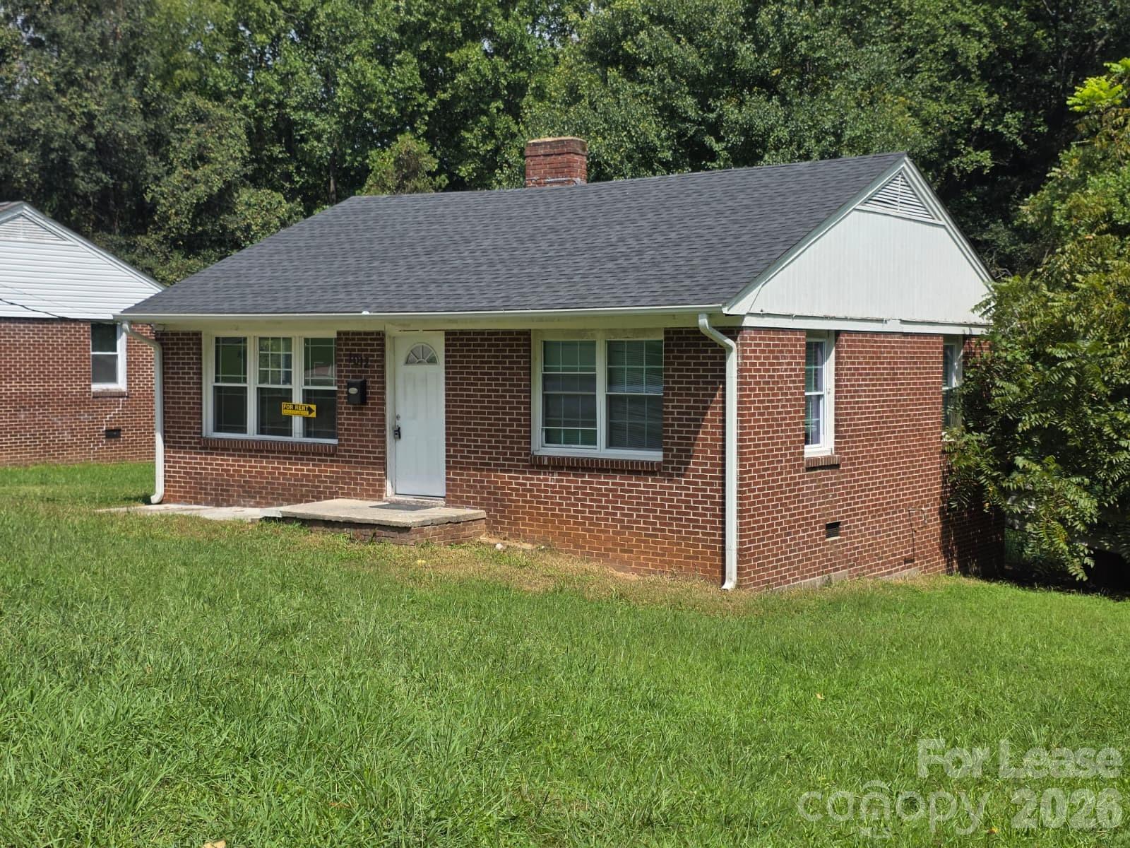 1010 E Harrison Avenue Property Photo 1