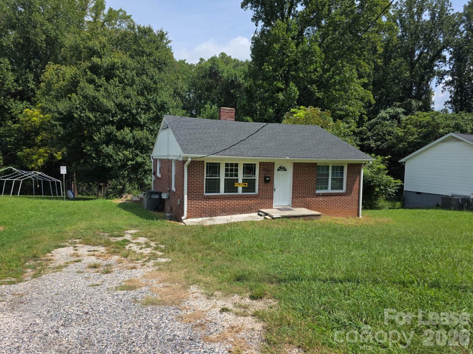 1010 E Harrison Avenue Property Photo 2