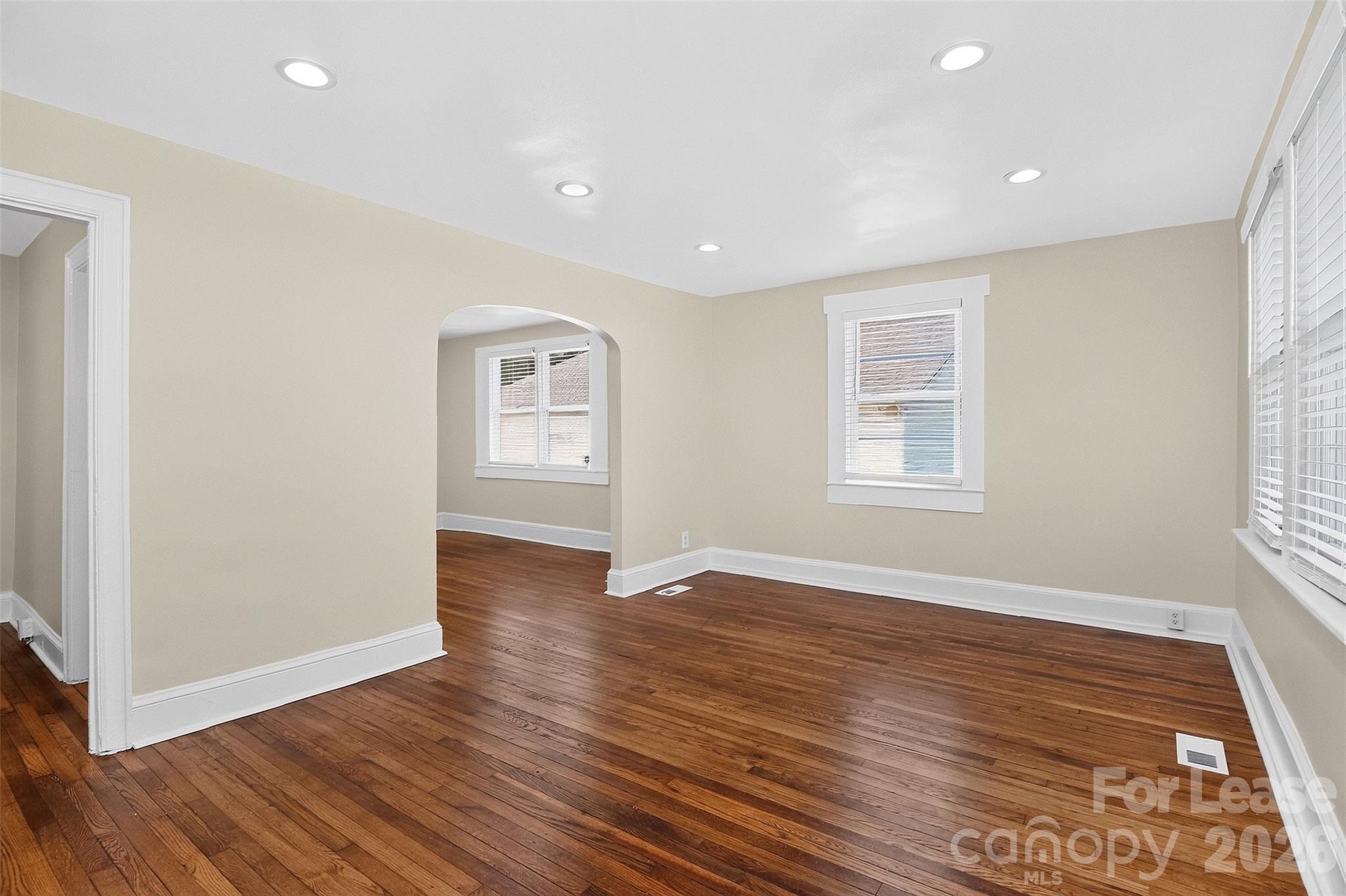 305 Lander Street Property Photo 4