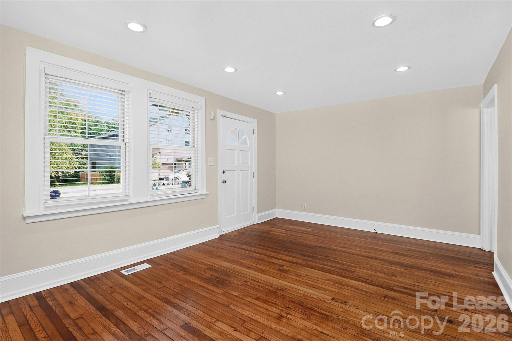 305 Lander Street Property Photo 7