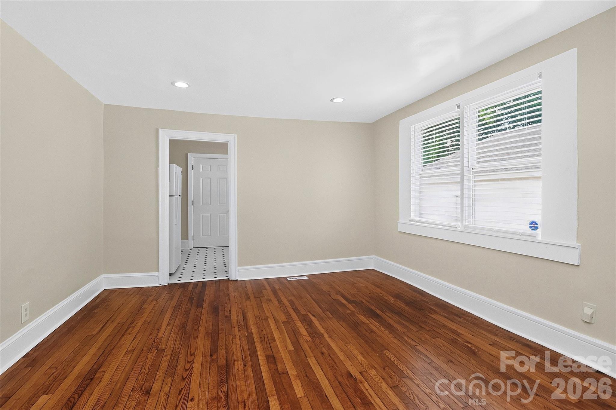 305 Lander Street Property Photo 8