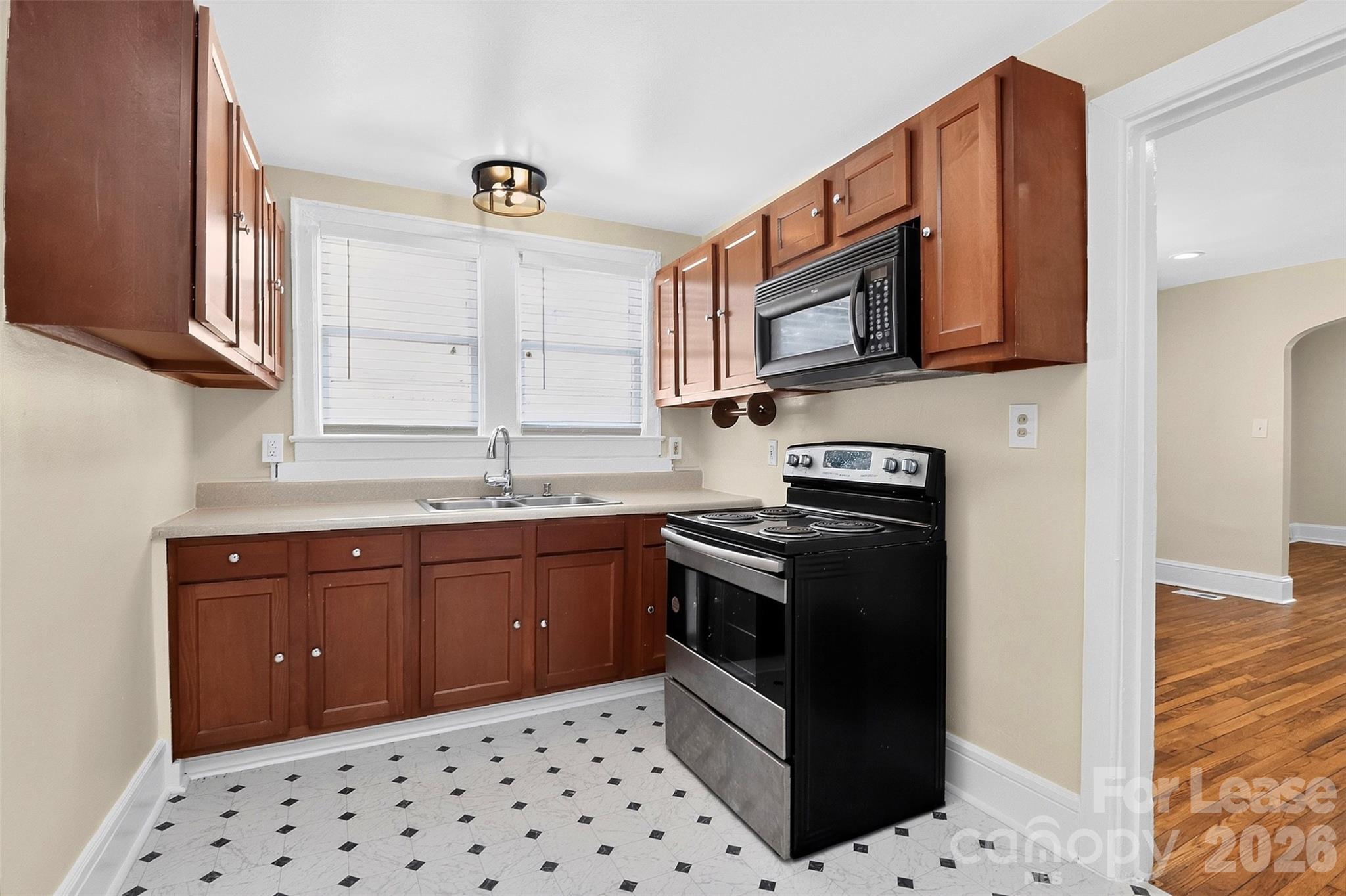305 Lander Street Property Photo 10