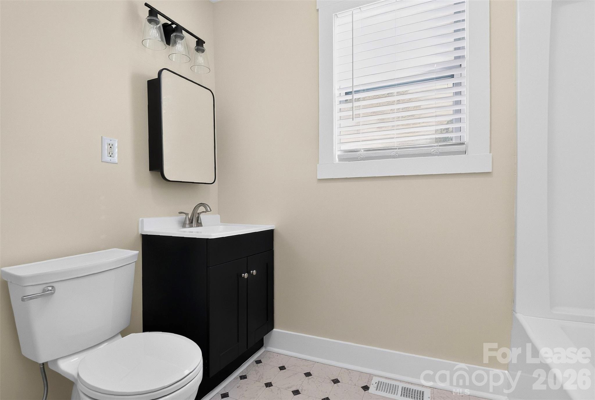 305 Lander Street Property Photo 23