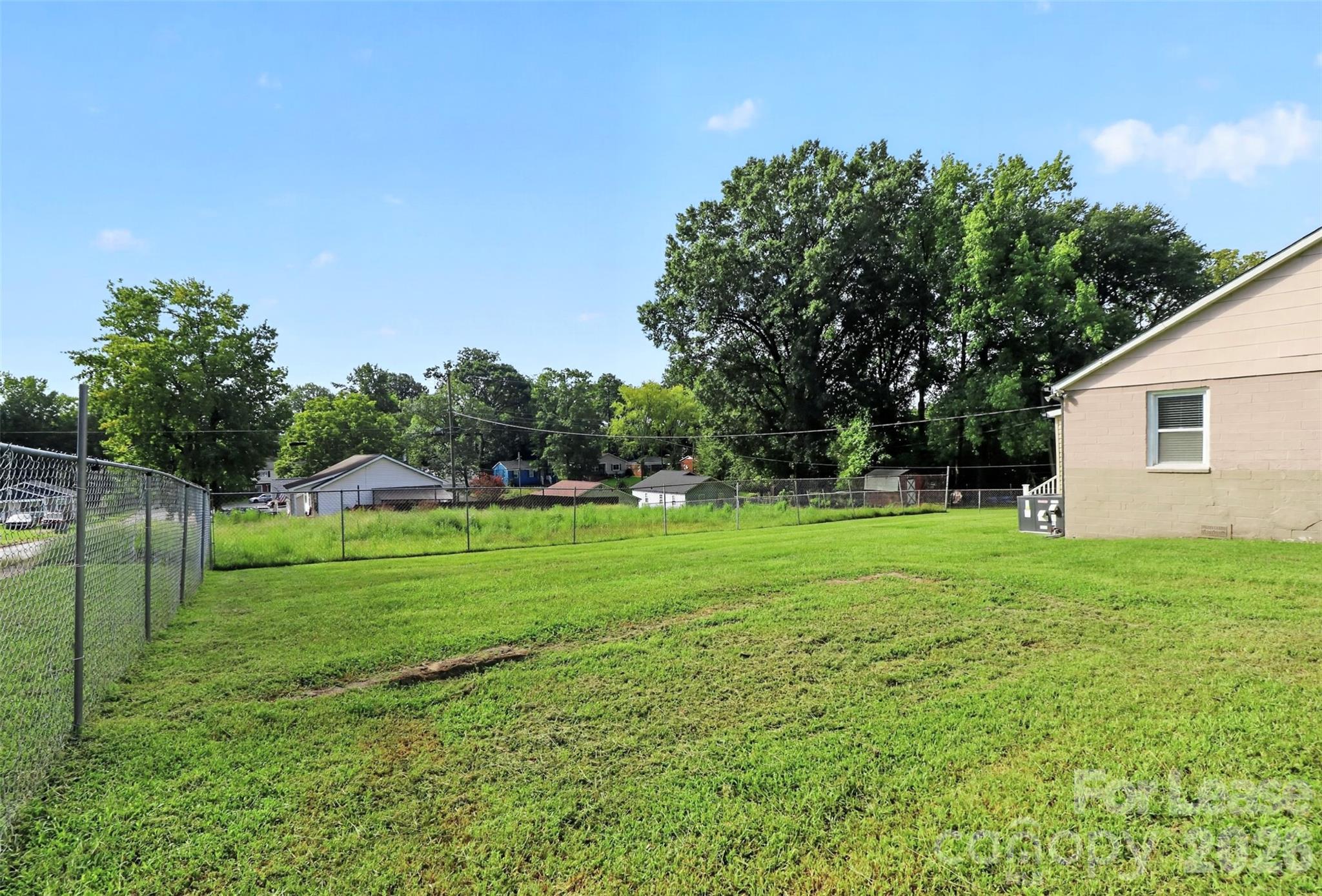 305 Lander Street Property Photo 29