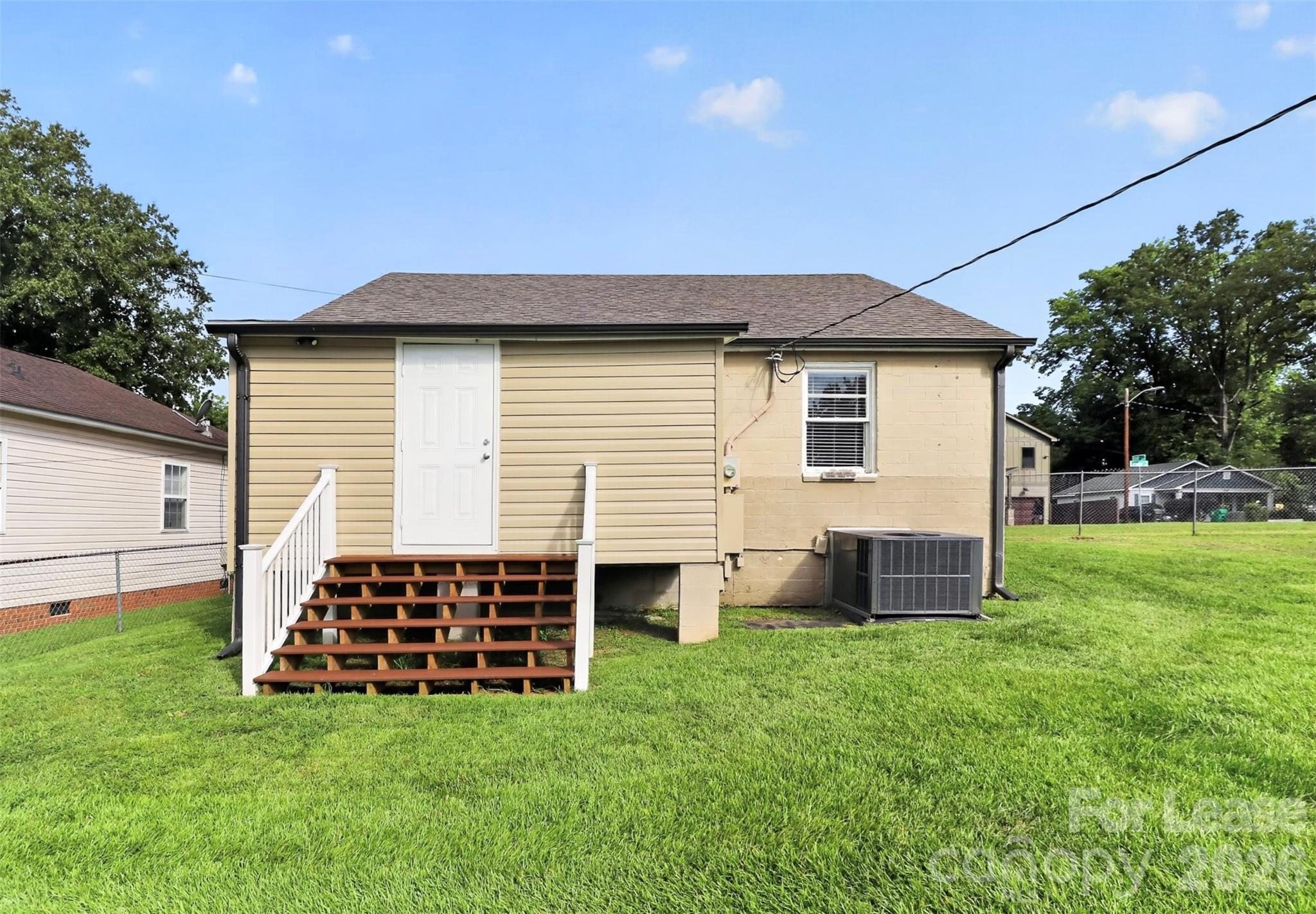 305 Lander Street Property Photo 30