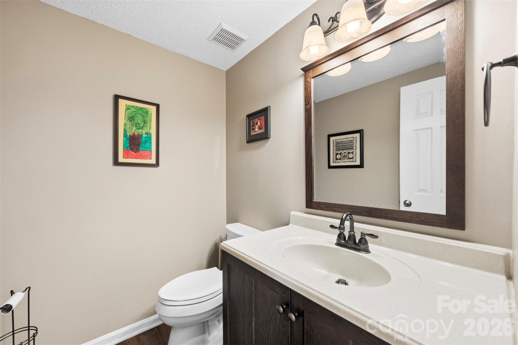 2112 Long Ridge Lane Property Photo 7