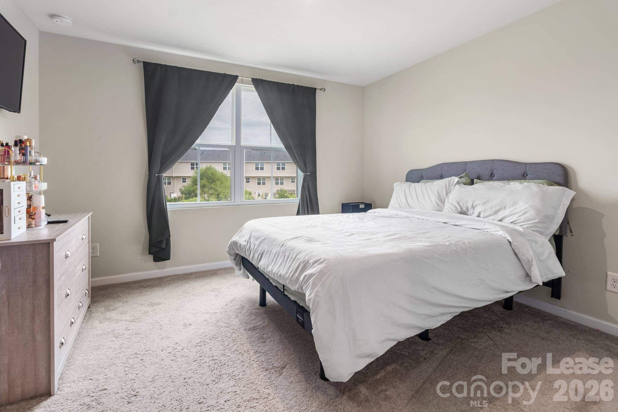 2417 Fathom Way Property Photo 10