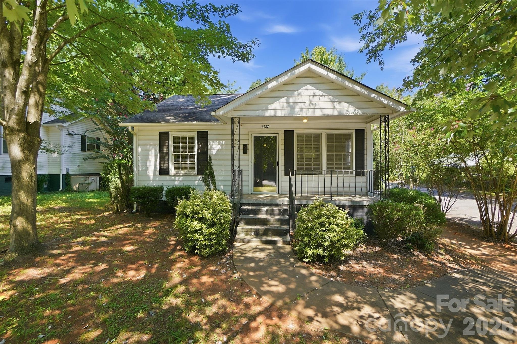 1327 Eden Terrace Property Photo 1