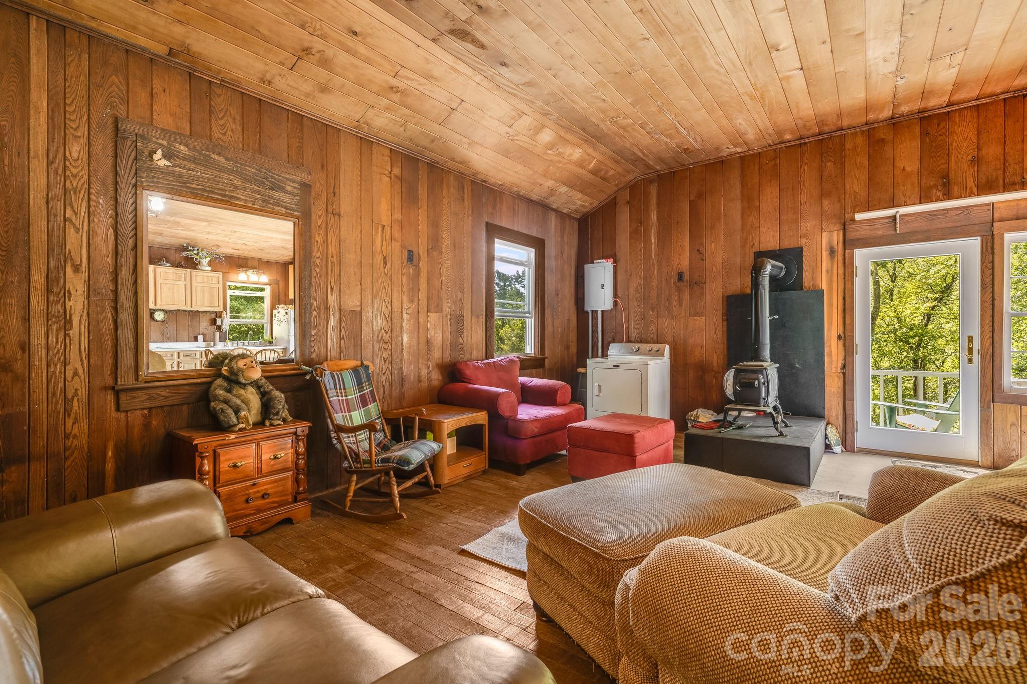 1712 Little Creek Road Property Photo 9