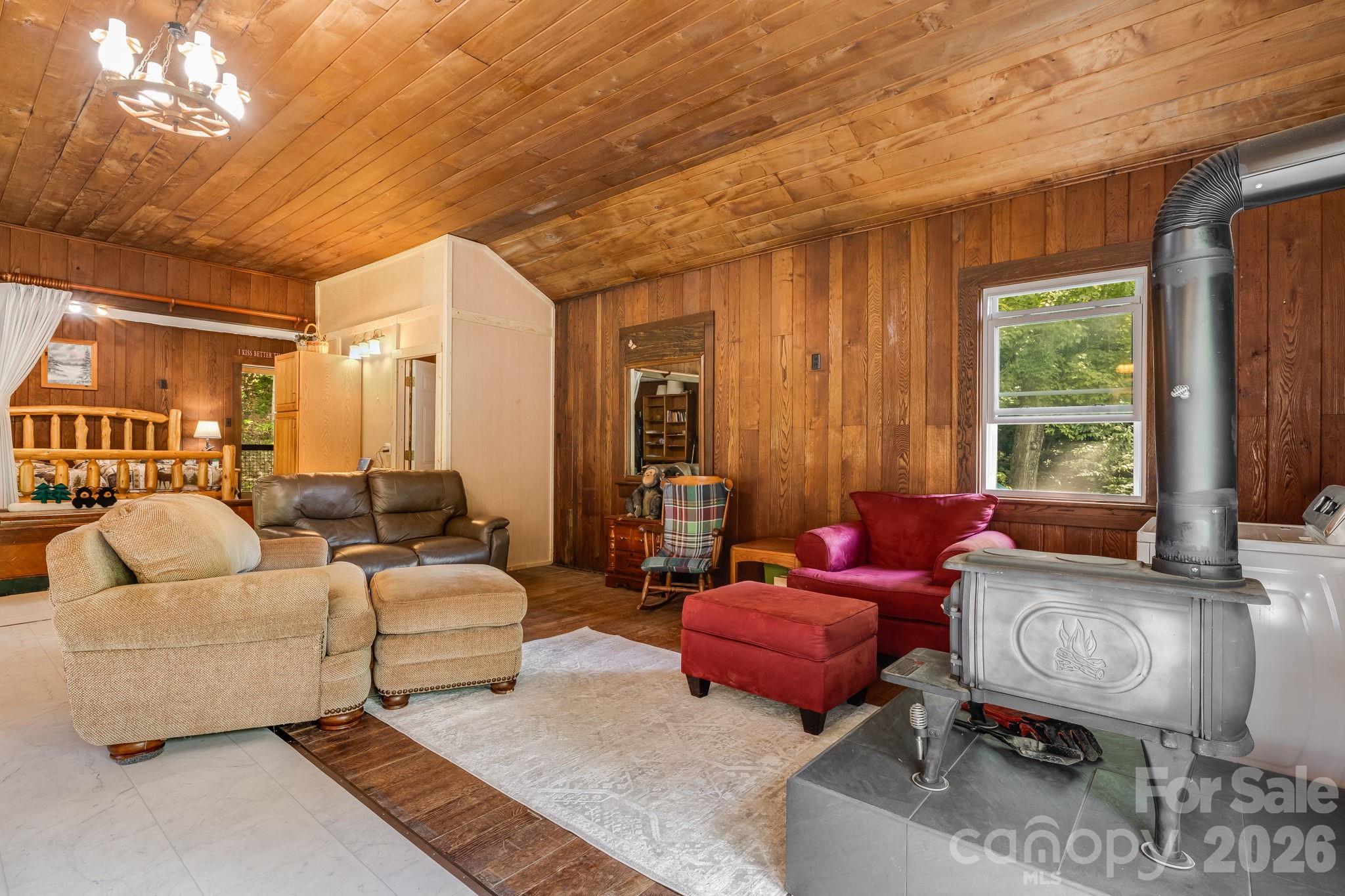 1712 Little Creek Road Property Photo 10