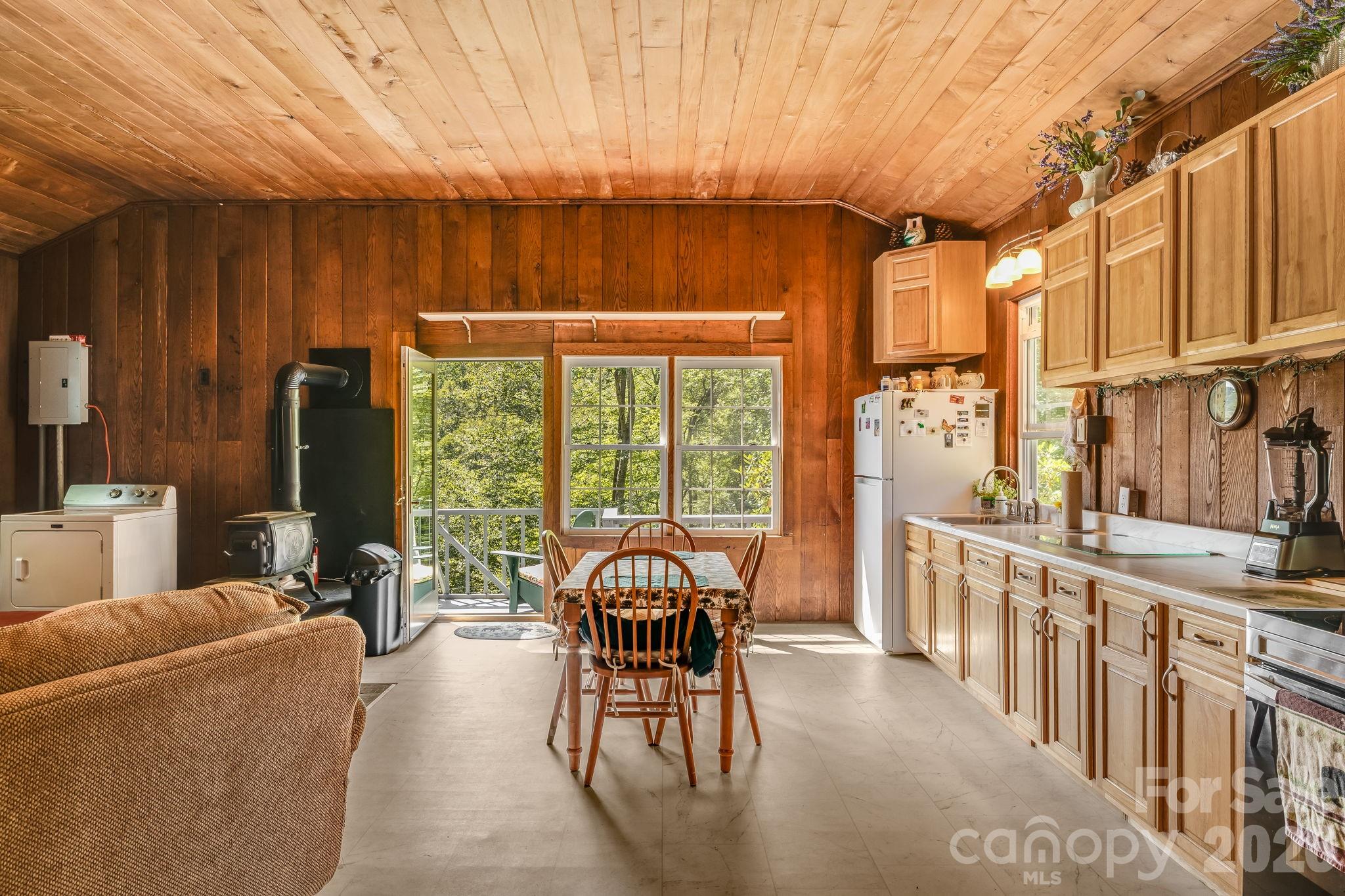 1712 Little Creek Road Property Photo 13