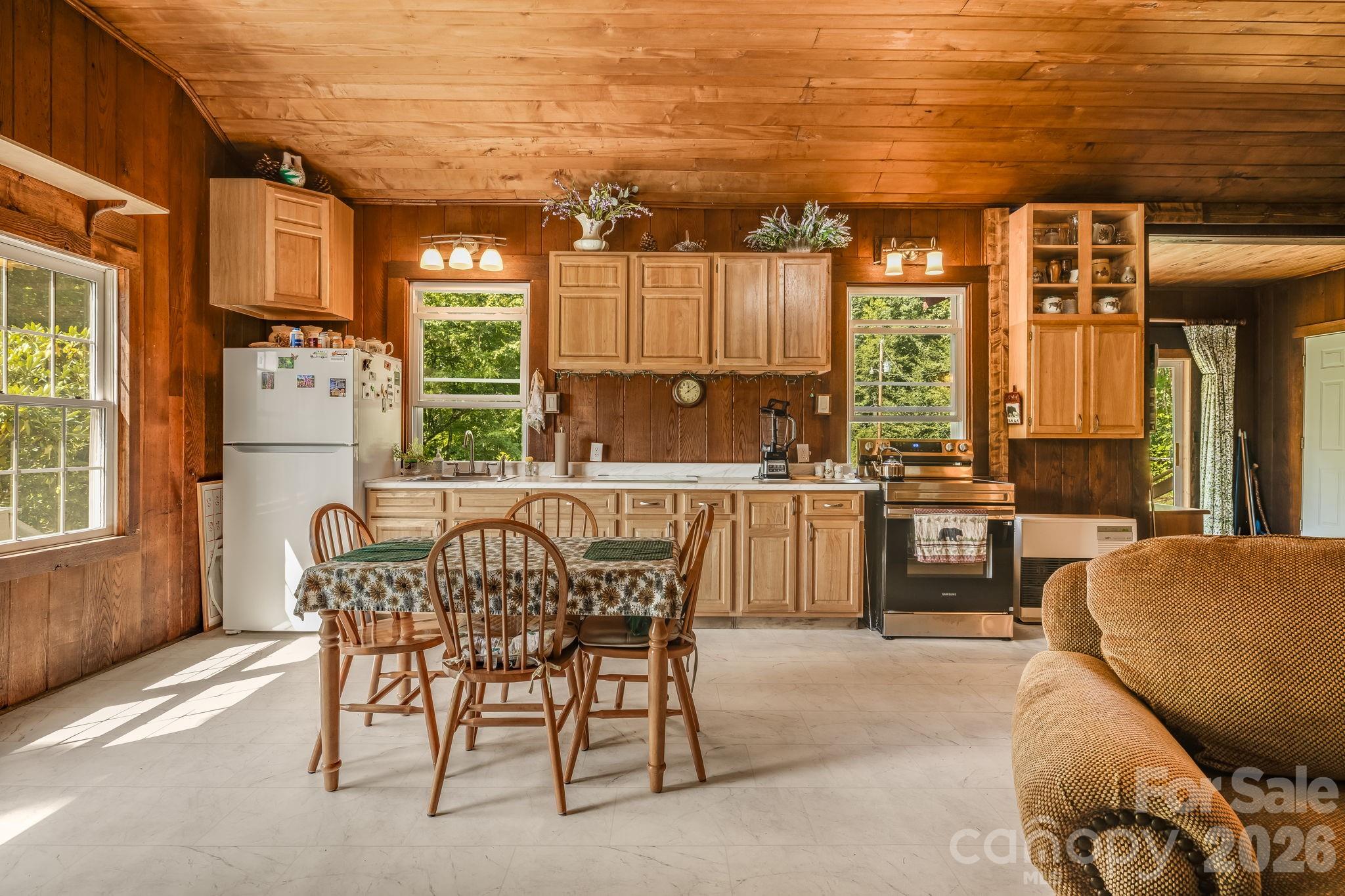 1712 Little Creek Road Property Photo 17