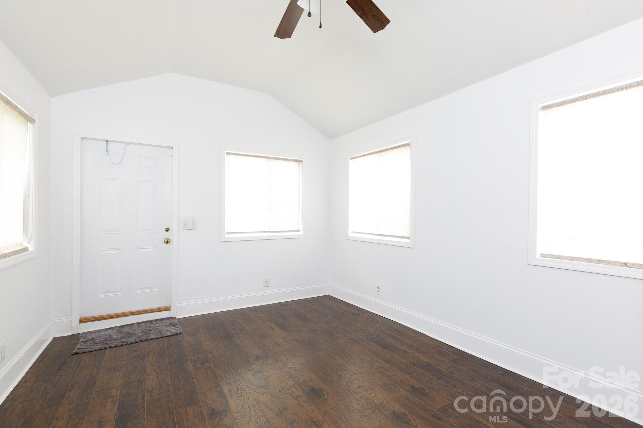 6 Weatherfield Drive Property Photo 9
