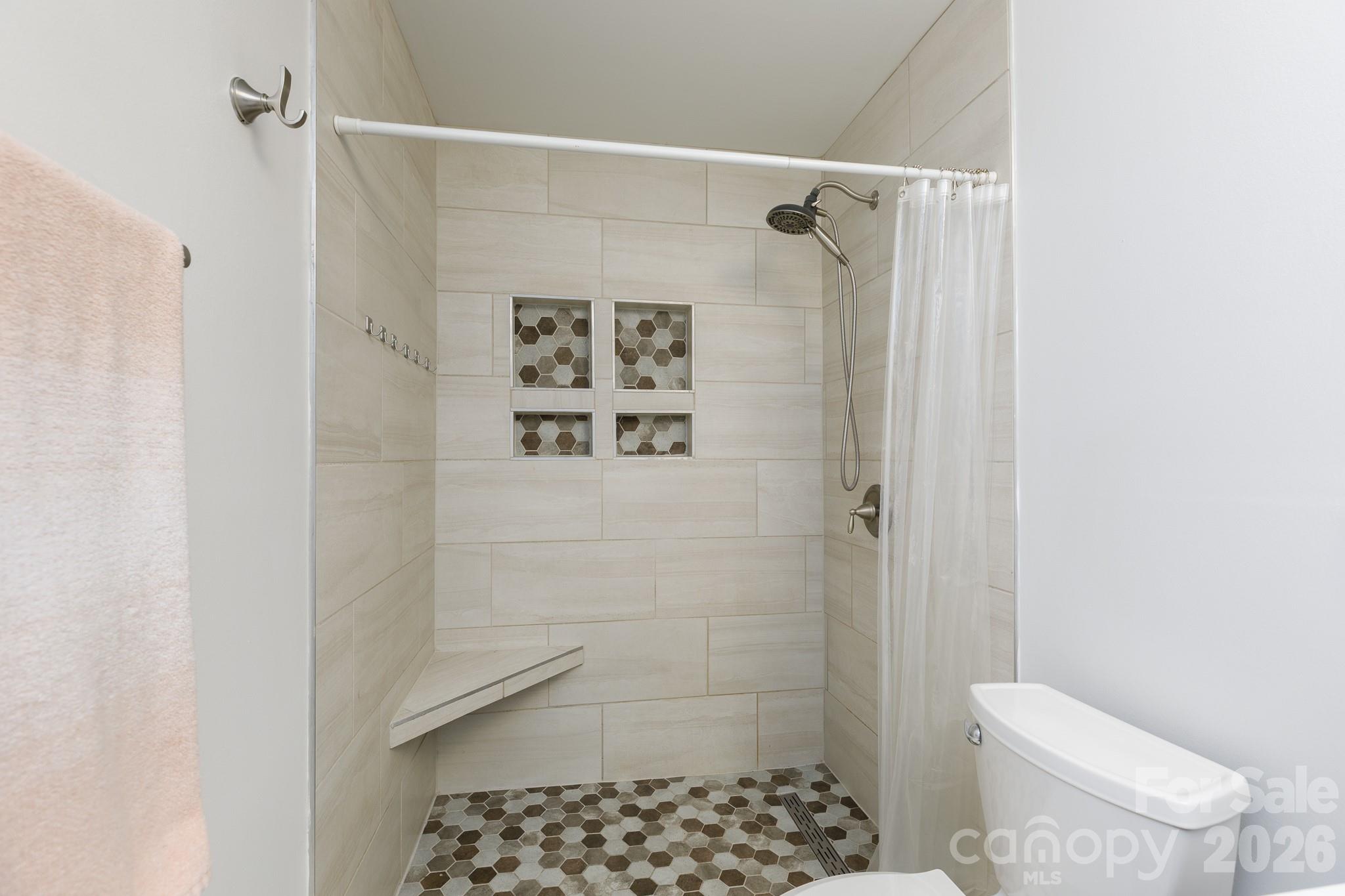 6 Weatherfield Drive Property Photo 14